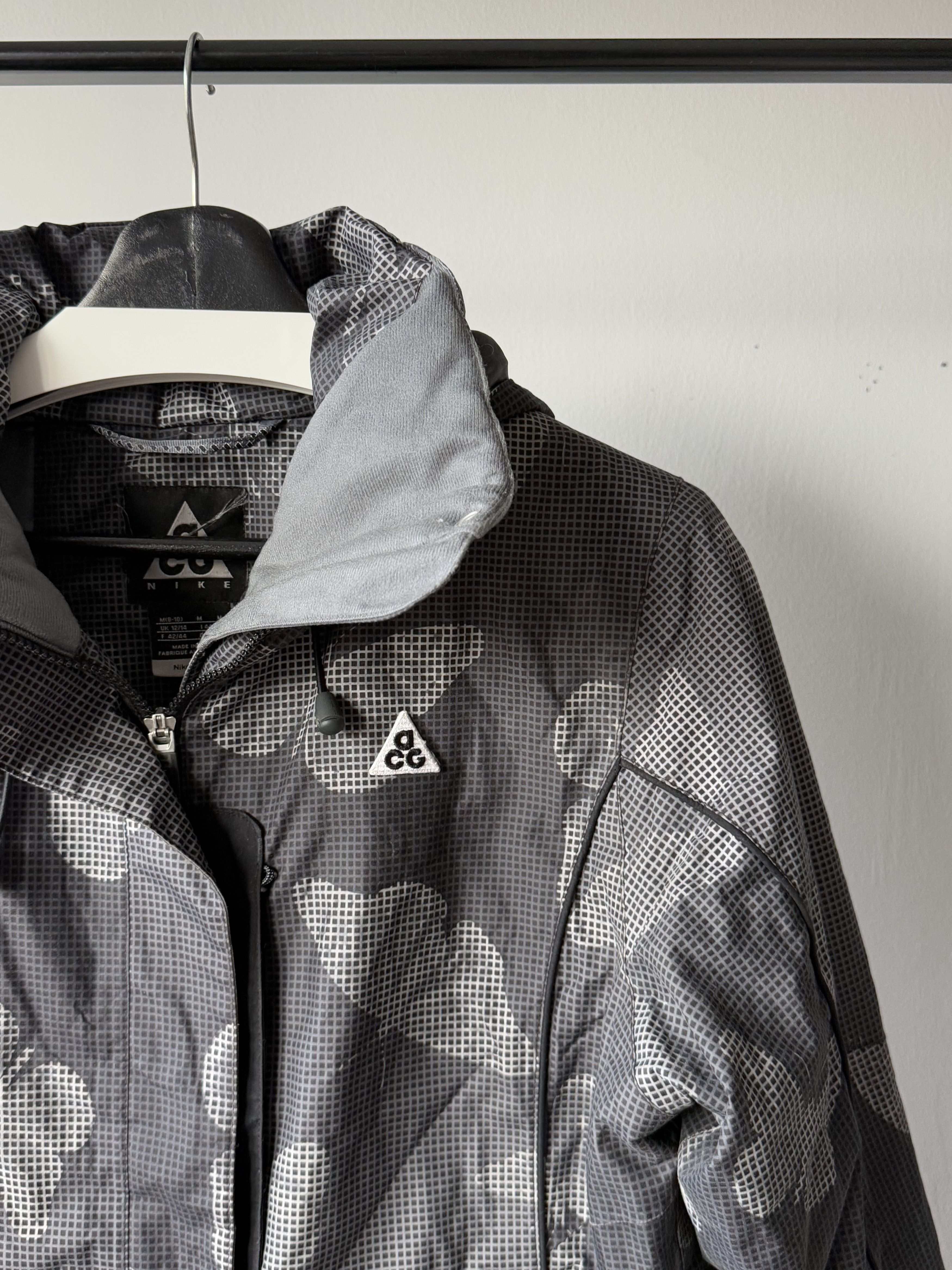 Nike ACG Women's Nike ACG Butterfly Insulated Mountain Ski Jacket Size M / US 6-8 / IT 42-44 - 5 Thumbnail
