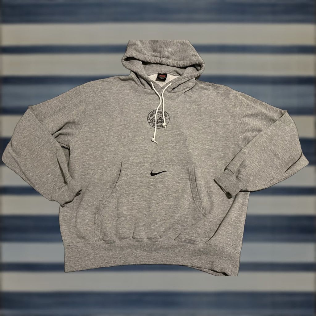 Nike VINTAGE Nike Center Swoosh Gray Hoodie Sweater End of Oregon Trail Size Large Men L Gray Nike Hoodie End of Oregon Trail Mens Large Size US L / EU 52-54 / 3 - 1 Thumbnail