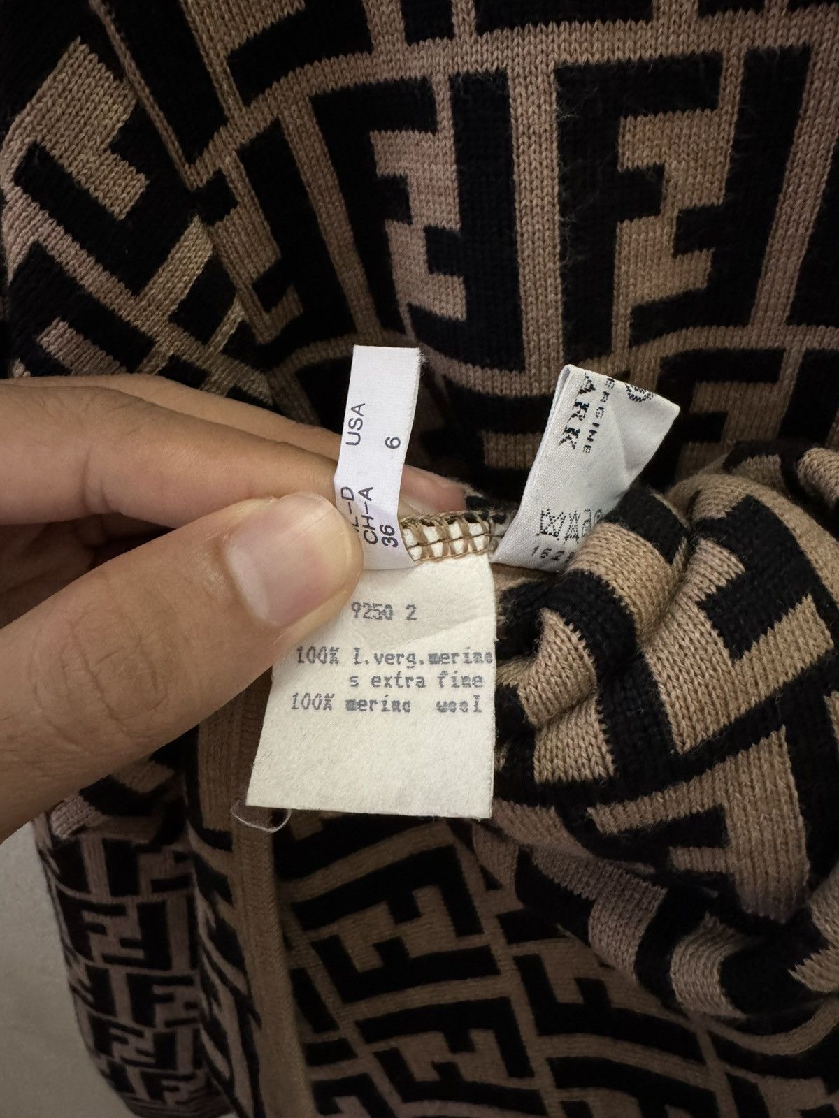 Fendi Fendi Zucca pattern knit sweater FF logo Monogram Size M / US 6-8 / IT 42-44 - 7 Thumbnail