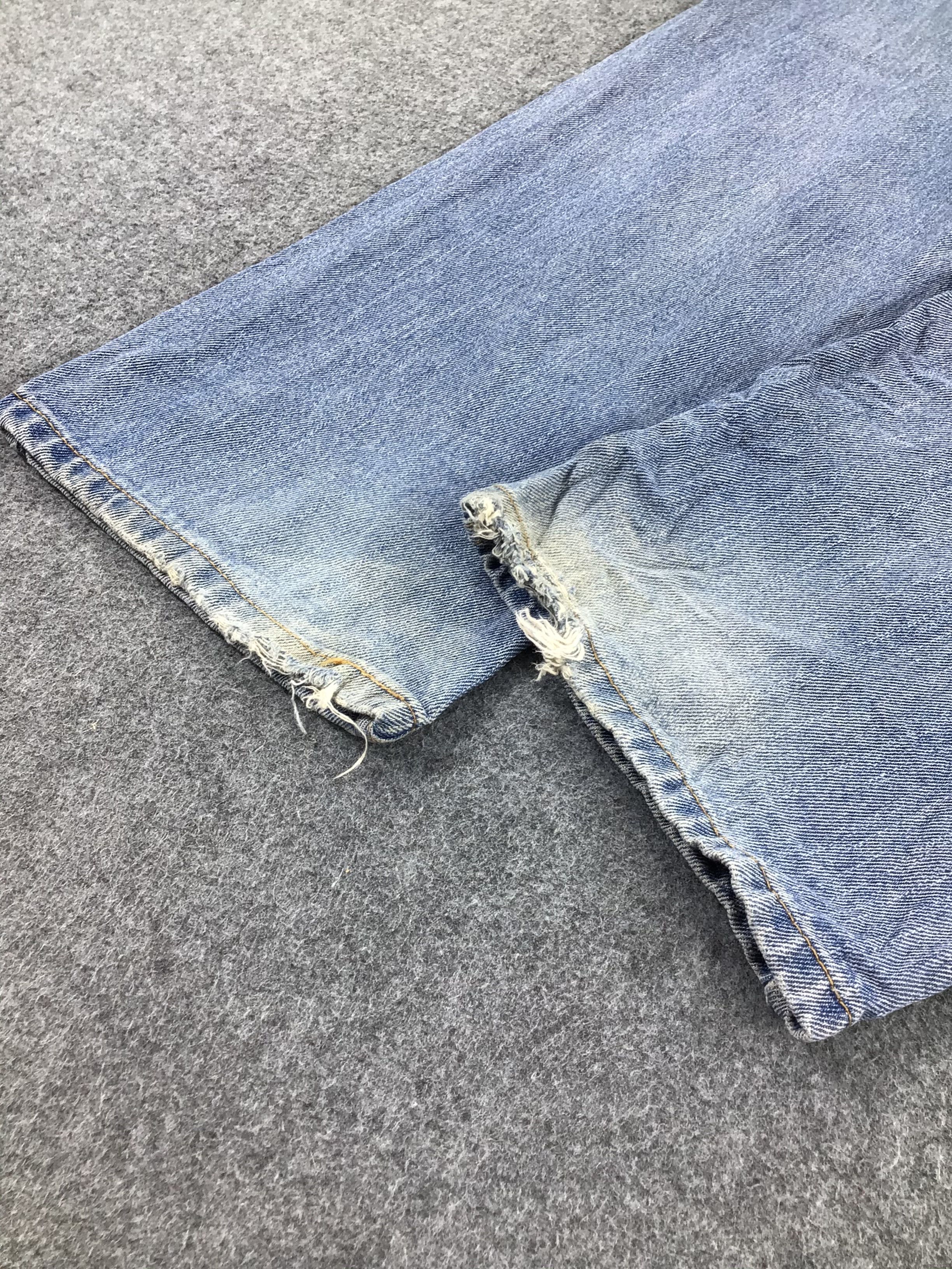Levi's Vintage Levis 505 Jeans Medium Wash Denim KJ204 Size US 39 - 6 Thumbnail