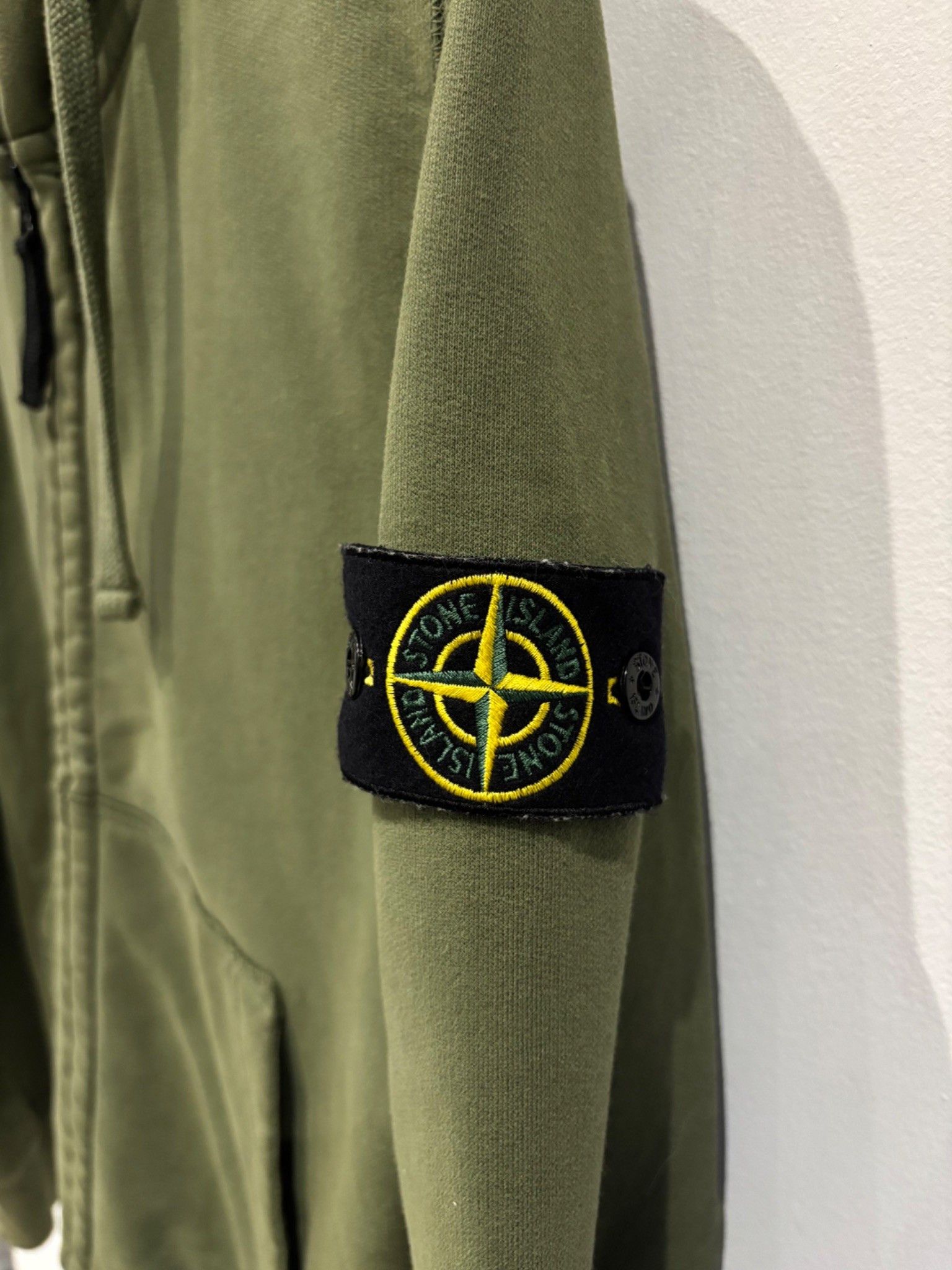 Stone Island Stone Island Logo Patch Zip-Up Hoodie Green Size US M / EU 48-50 / 2 - 4 Thumbnail