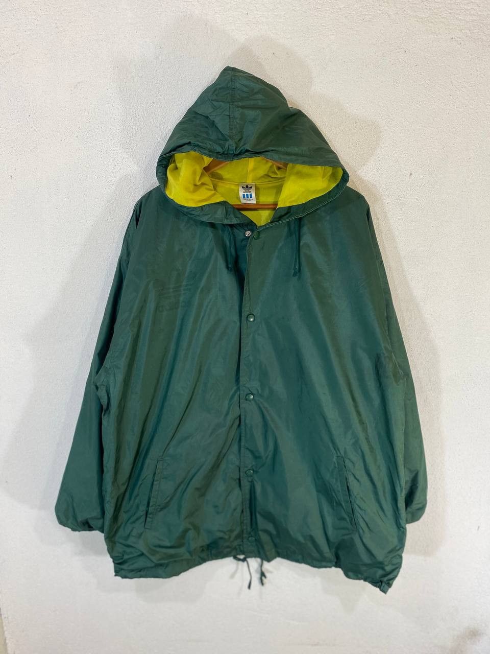 Adidas vintage adidas light jacket big logo back Size US L / EU 52-54 / 3 - 2 Thumbnail