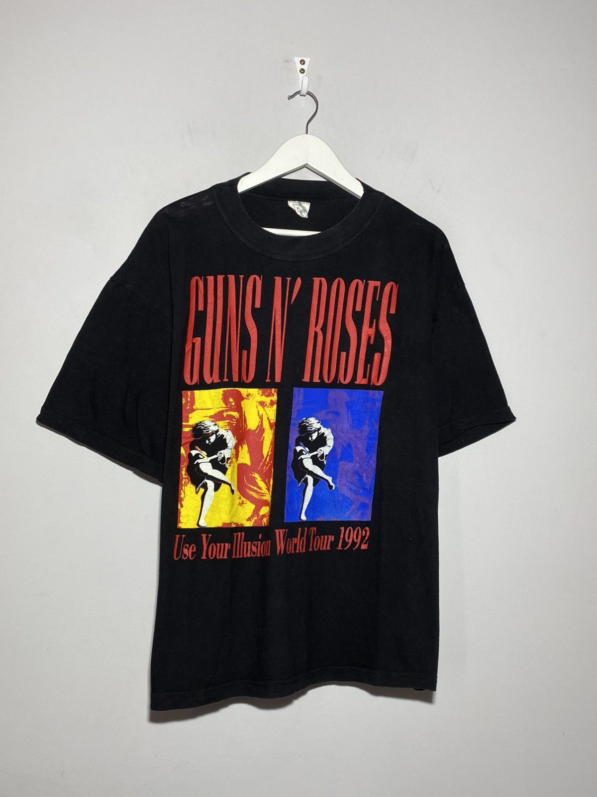 Band Tees Guns N’ Roses Use Your Illusion World Tour 1992 Size US XL / EU 56 / 4 - 1 Thumbnail