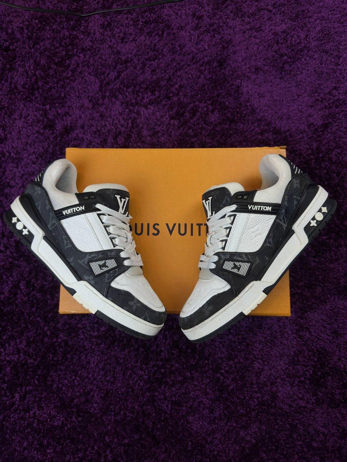 Louis Vuitton Louis Vuitton Trainer Size US 6 / EU 39 - 1 Thumbnail