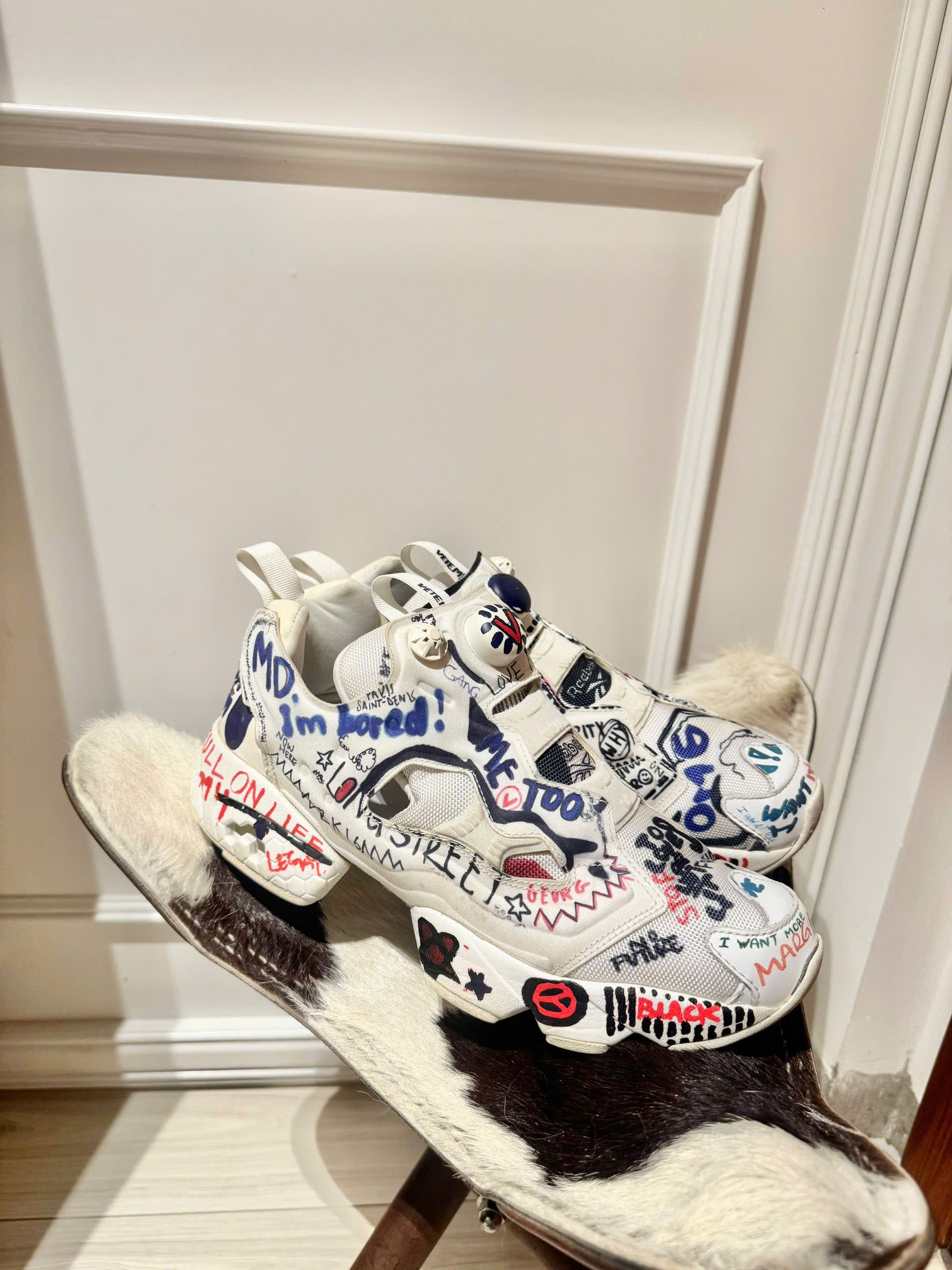 Vetements Reebok x Vetements Instapump Fury Graffiti Size 8 Size US 8 / EU 41 - 2 Thumbnail
