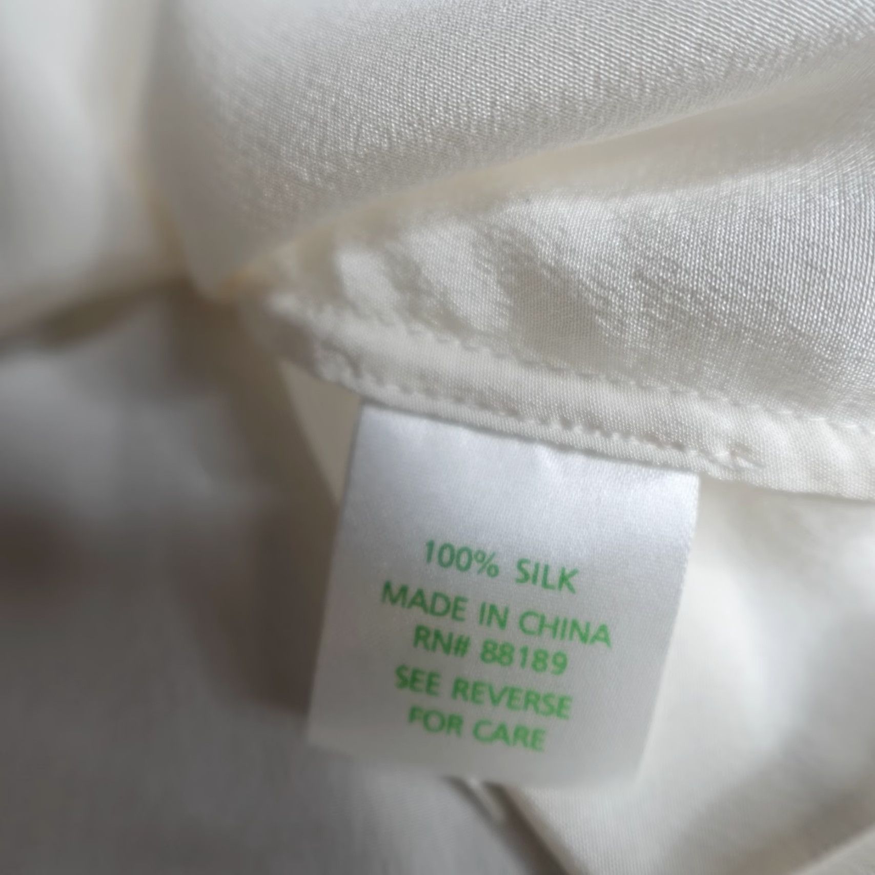 Lilly Pulitzer Lilly Pulitzer Womens Tank XS Beige Solid Silk 100% Silk Collared Sleeveless Casual Summer 53720 Womens XS Beige Tank Silk Shirt? Size XS / US 0-2 / IT 36-38 - 4 Thumbnail