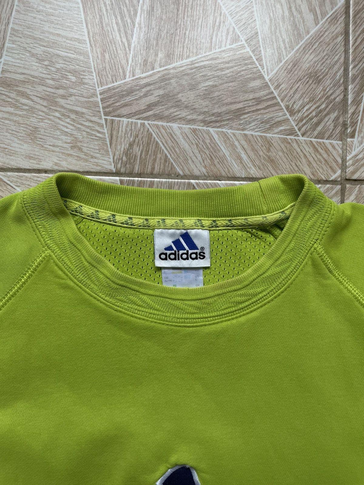 Adidas Very Rare Vintage 90s Retro Y2k Adidas Big Logo Sweatshirt L Size US L / EU 52-54 / 3 - 13 Thumbnail