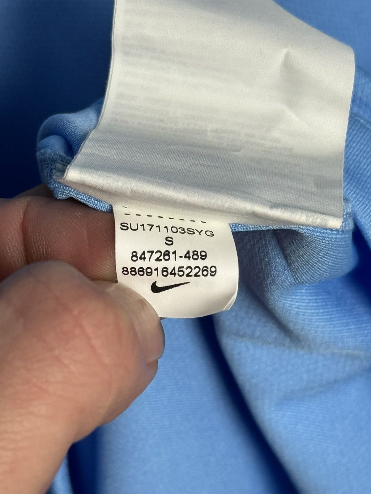 Nike Manchester City 17/18 Home Football Jersey Size US S / EU 44-46 / 1 - 10 Thumbnail