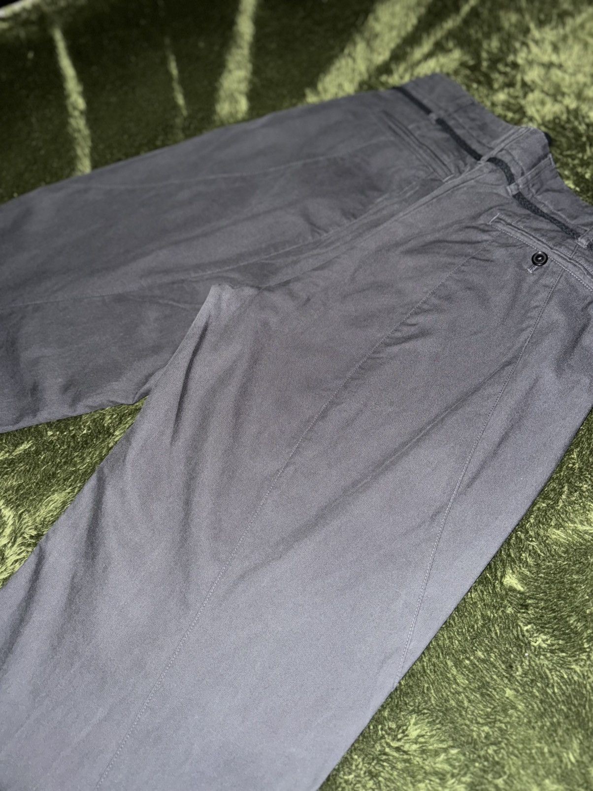 Japanese Brand [XL] Cost per Kilo Scrow Pin-Tuck Slacks – Washed Black Size US 34 / EU 50 - 9 Thumbnail