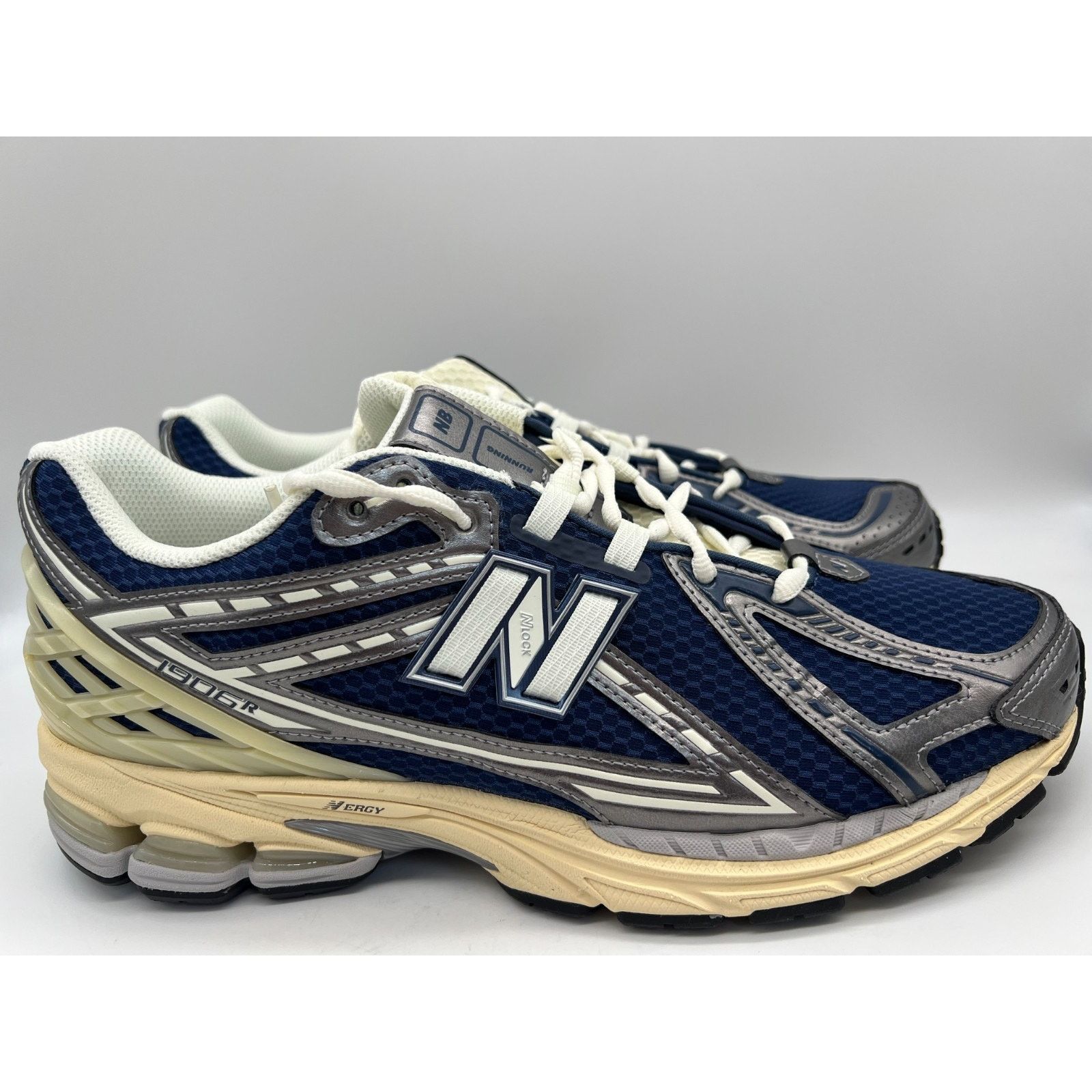 New Balance New Balance 740v2 Men Size 14 Mercury Red 