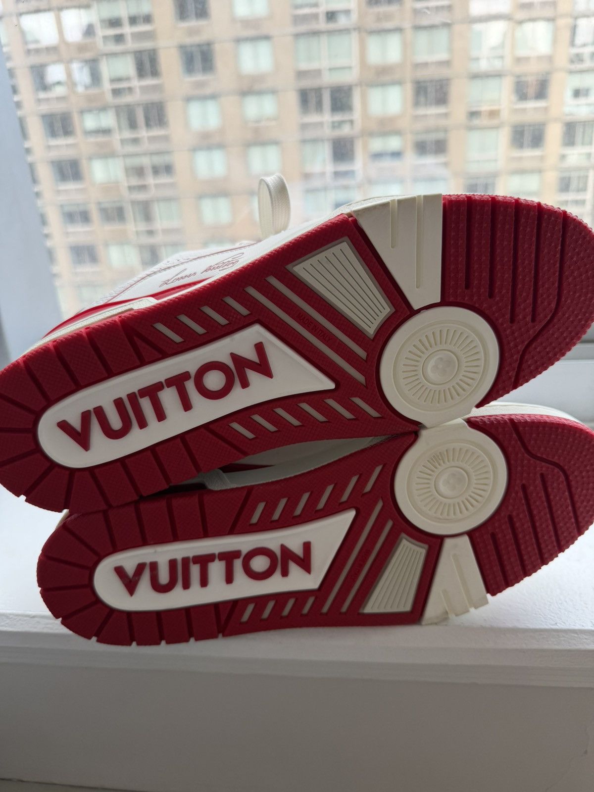 Louis Vuitton #54 Signature Trainer Sneaker, size LV 8 (US9.5) Size US 9.5 / EU 42-43 - 9 Thumbnail