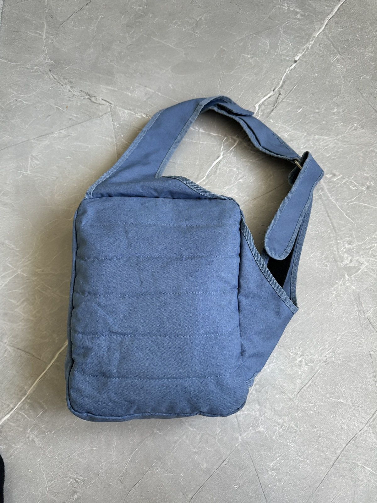 Nike Vintage Nike Sling Bag Swoosh Gorpcore BackPack 90s Y2k Size ONE SIZE - 7 Thumbnail