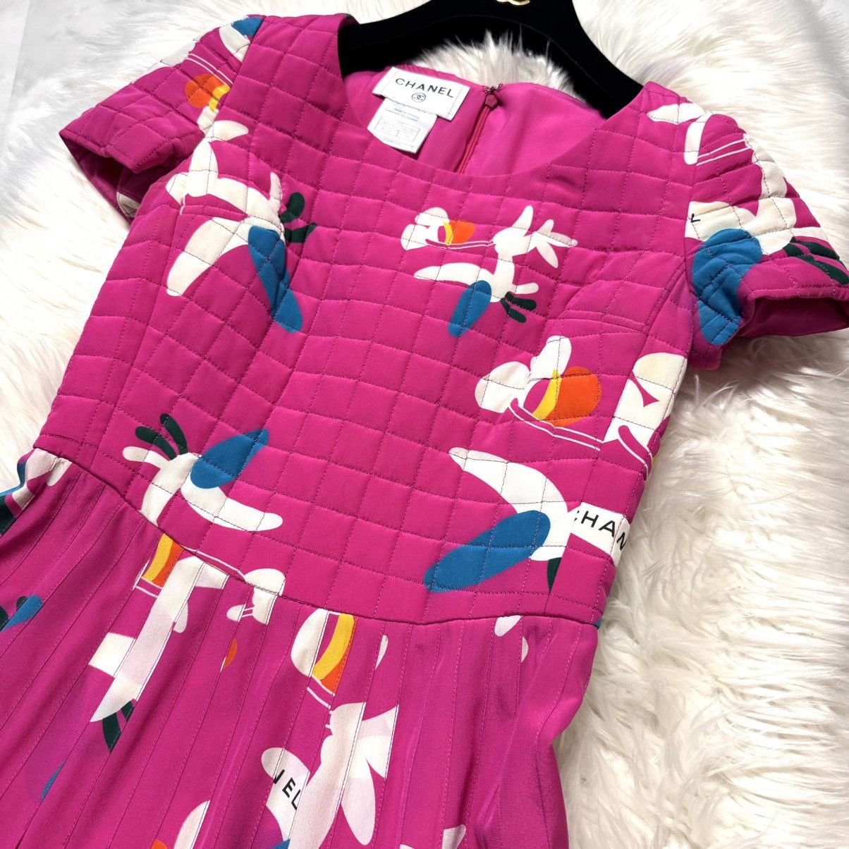 Chanel runway Chanel quilted short sleeve floral dress, pink Size XS / US 0-2 / IT 36-38 - 7 Thumbnail