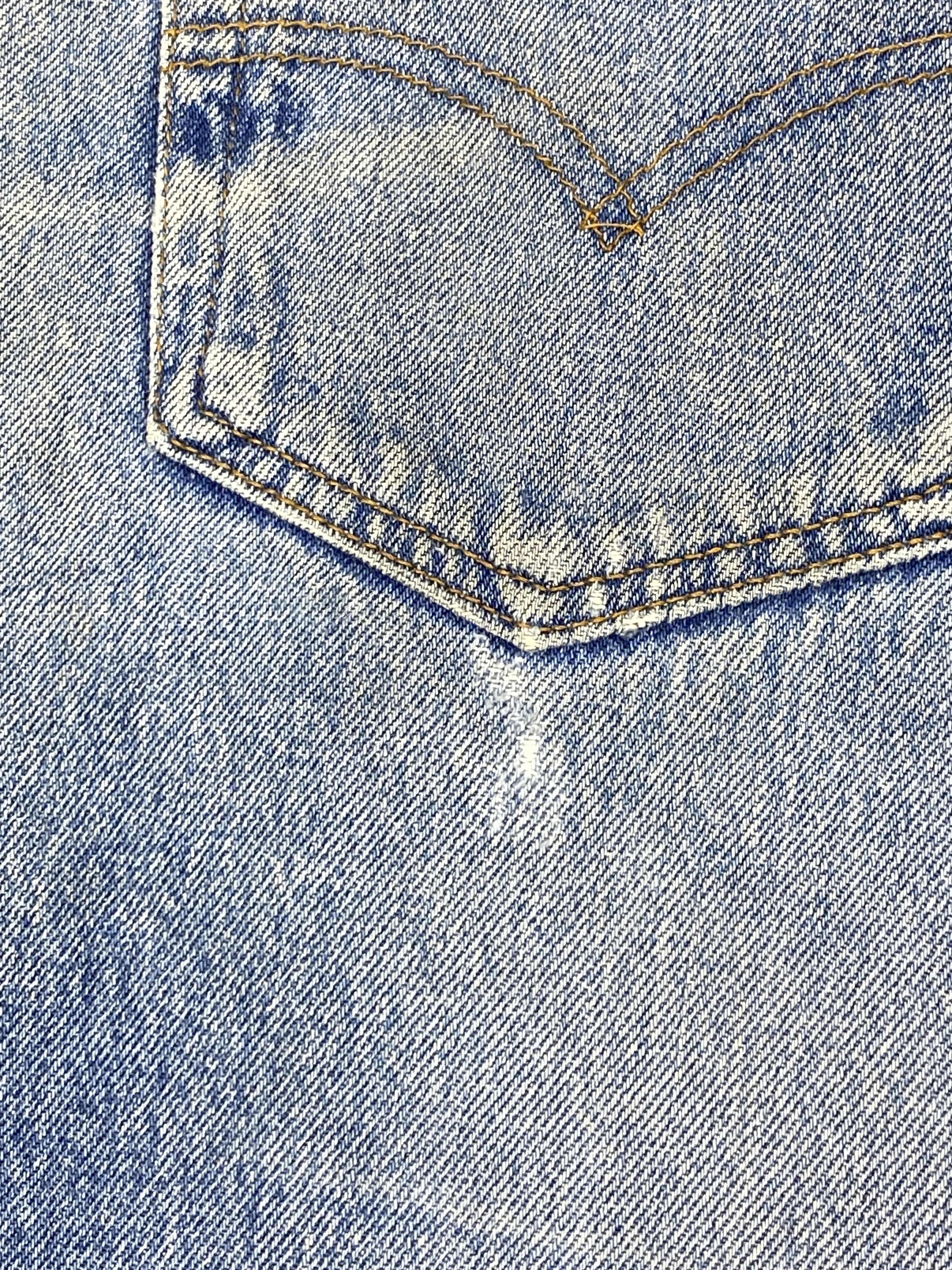 Levi's Vintage 90s Levi's 501 Distressed Faded Blue Jeans DP2849 Size US 32 / EU 48 - 14 Thumbnail