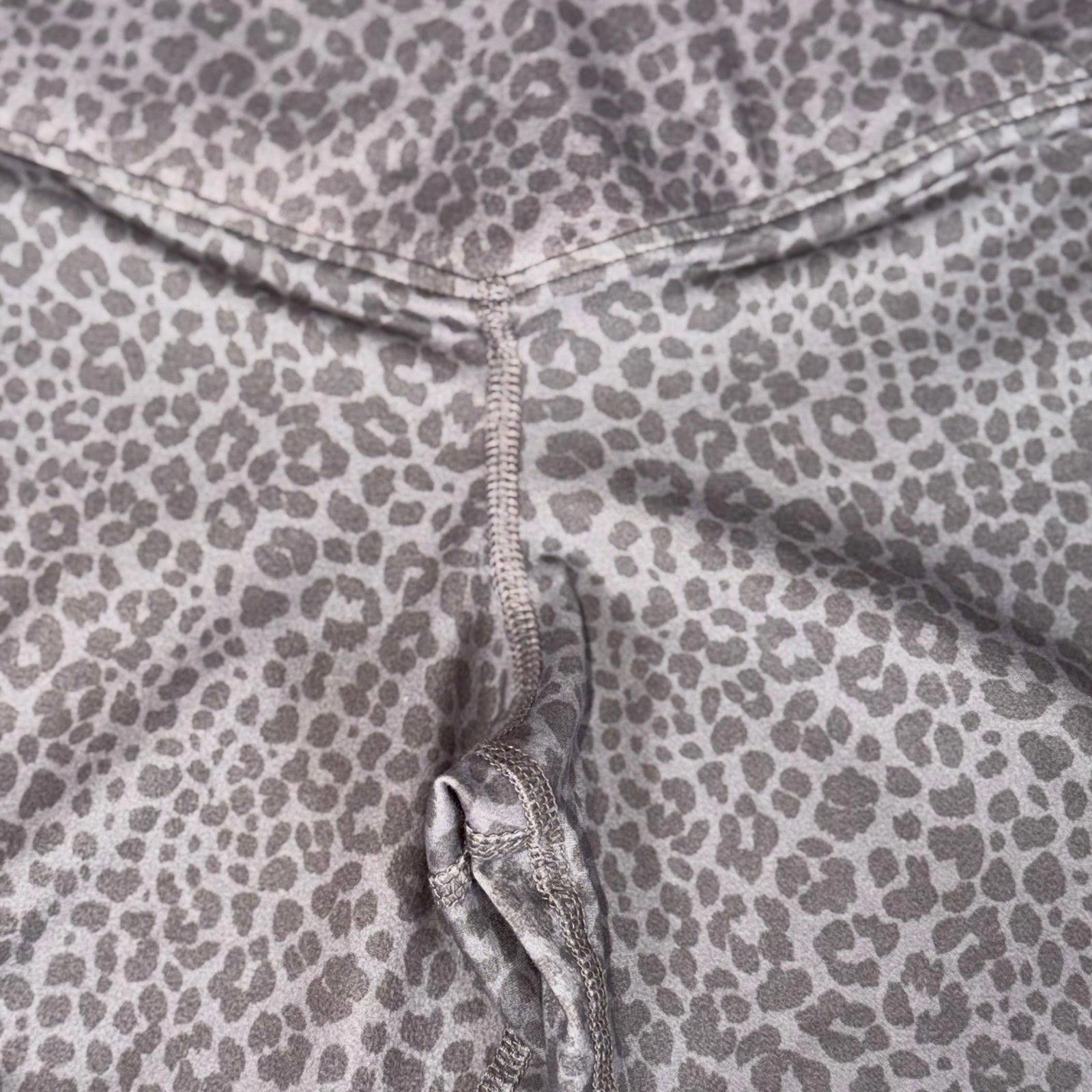 Other Evolution and Creation Large Leopard Print Shorts Size 36" / US 14 / IT 50 - 2 Thumbnail