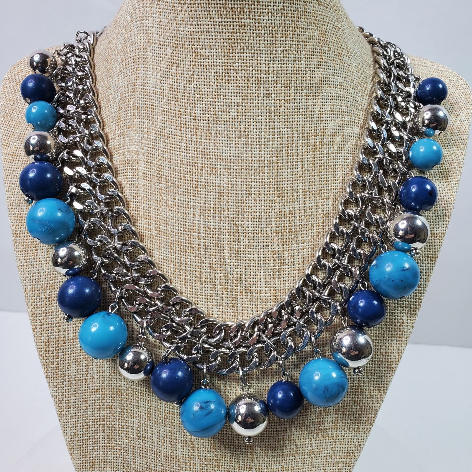 The Unbranded Brand Meshed Chain Necklace Silver Tone w/ Blue Beads 18 Inch Size ONE SIZE - 1 Thumbnail