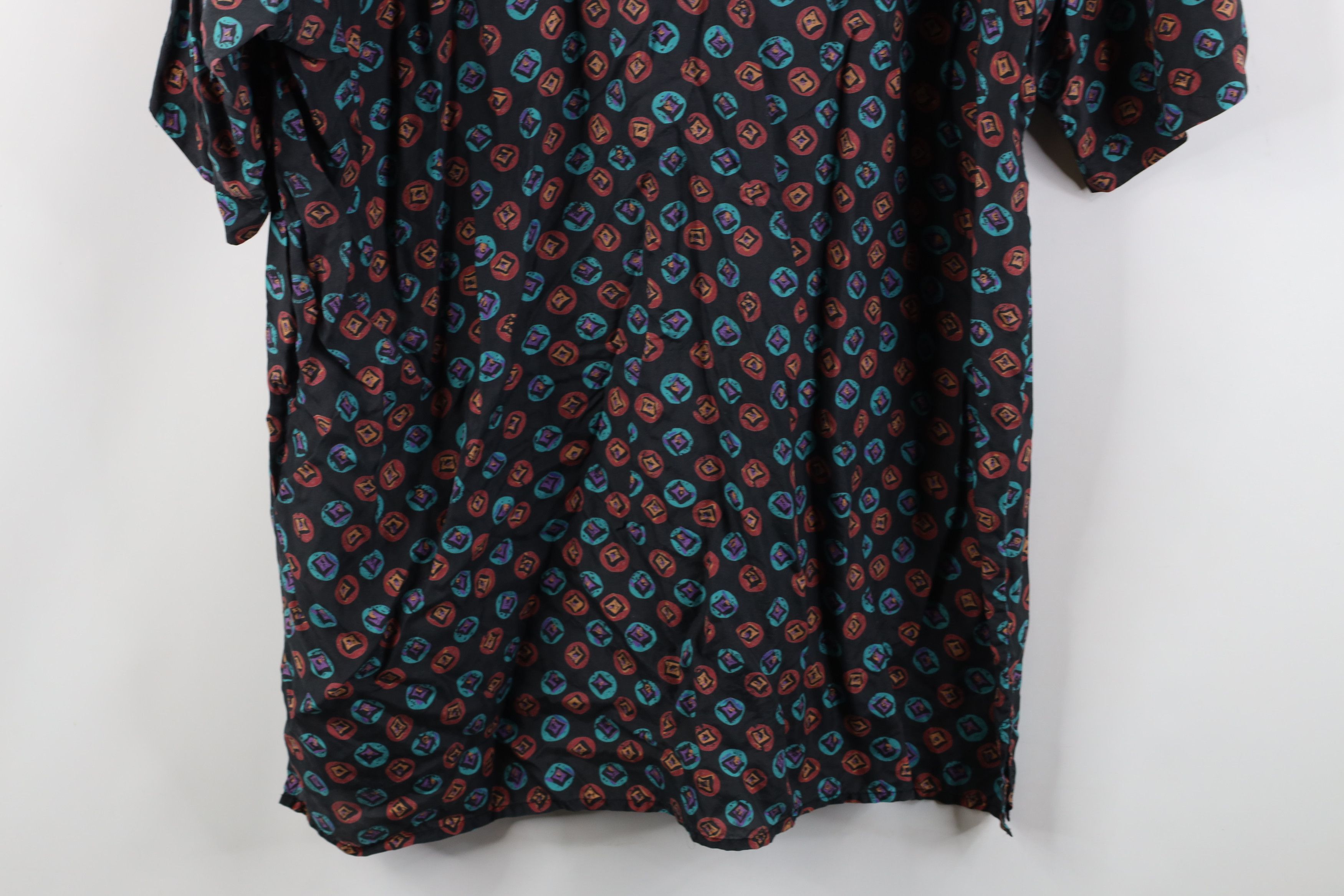 Vintage Vintage 90s Streetwear Short Sleeve Collared Button Shirt Size US XL / EU 56 / 4 - 10 Thumbnail