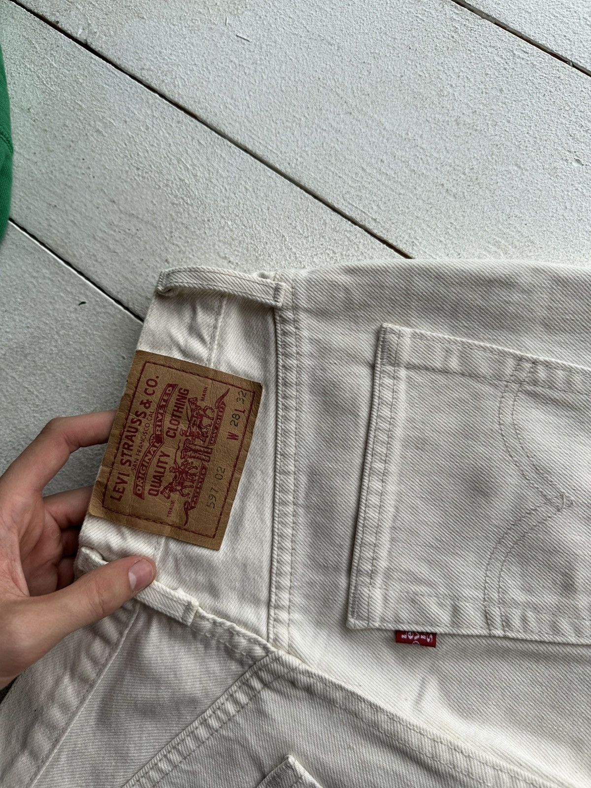 Levi's WHITE🚨Vintage 90s Levis Jeans 597 02 y2k Denim Size US 28 / EU 44 - 3 Thumbnail