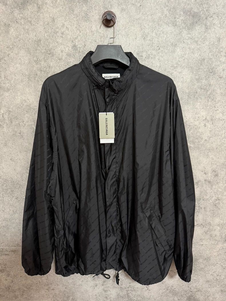 Balenciaga Balenciaga Jacket full of bullet screen logo black loose v Size US S / EU 44-46 / 1 - 1 Thumbnail