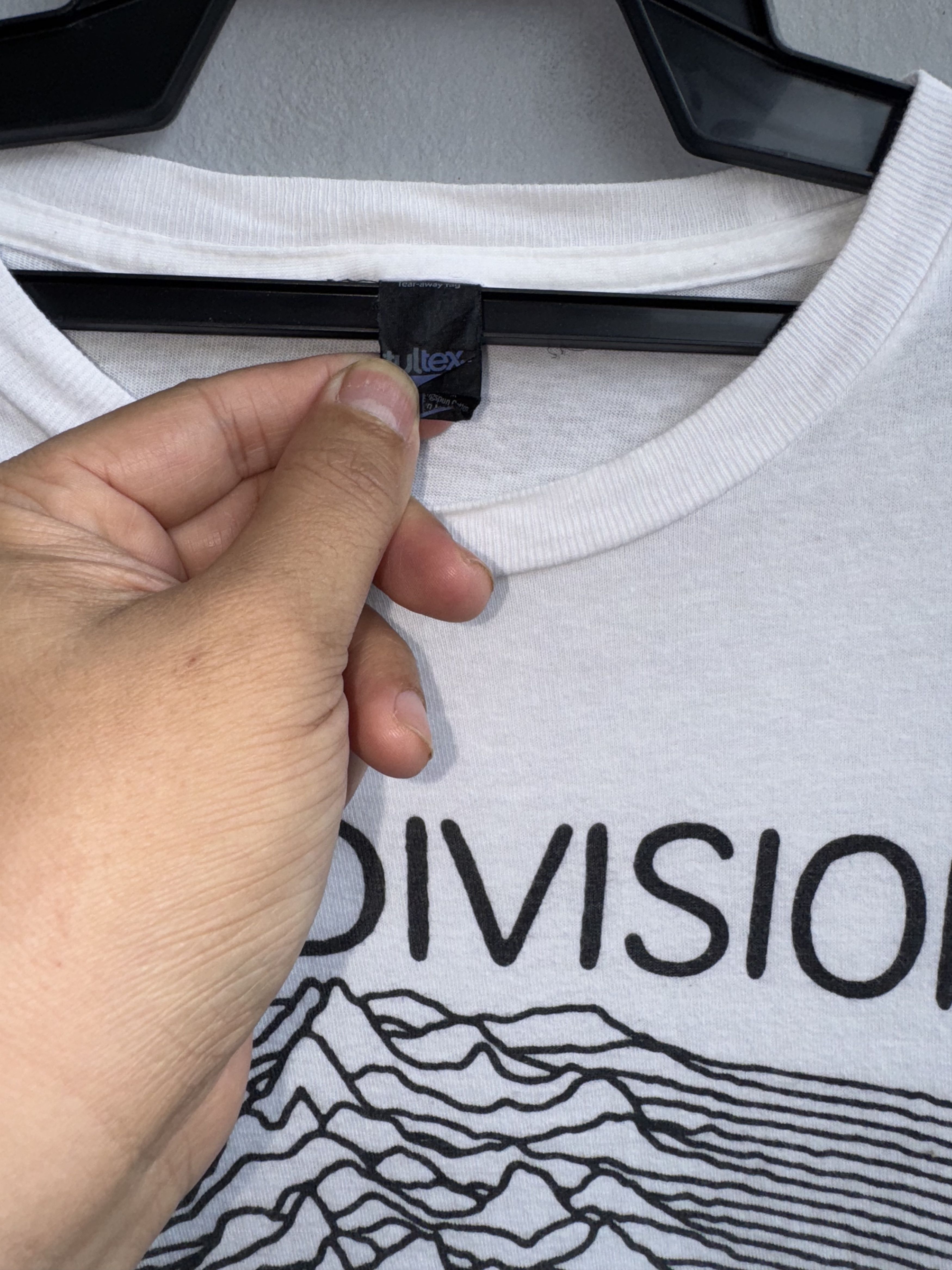 Band Tees Joy Division Band T-Shirt Size US M / EU 48-50 / 2 - 2 Thumbnail