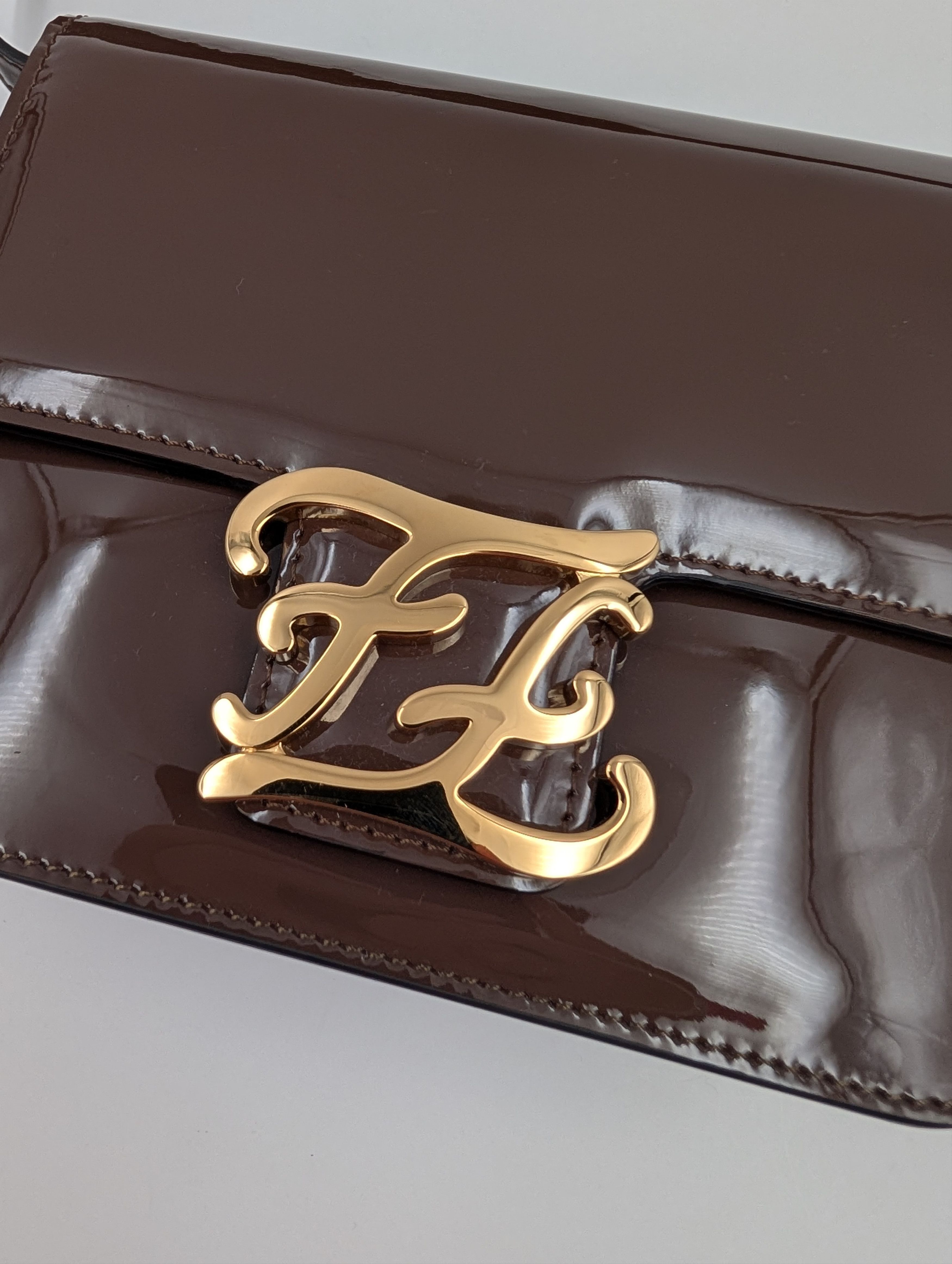 Fendi Fendi Brown Kaligraphy Patent Leather Shoulder Bag Size ONE SIZE - 3 Thumbnail