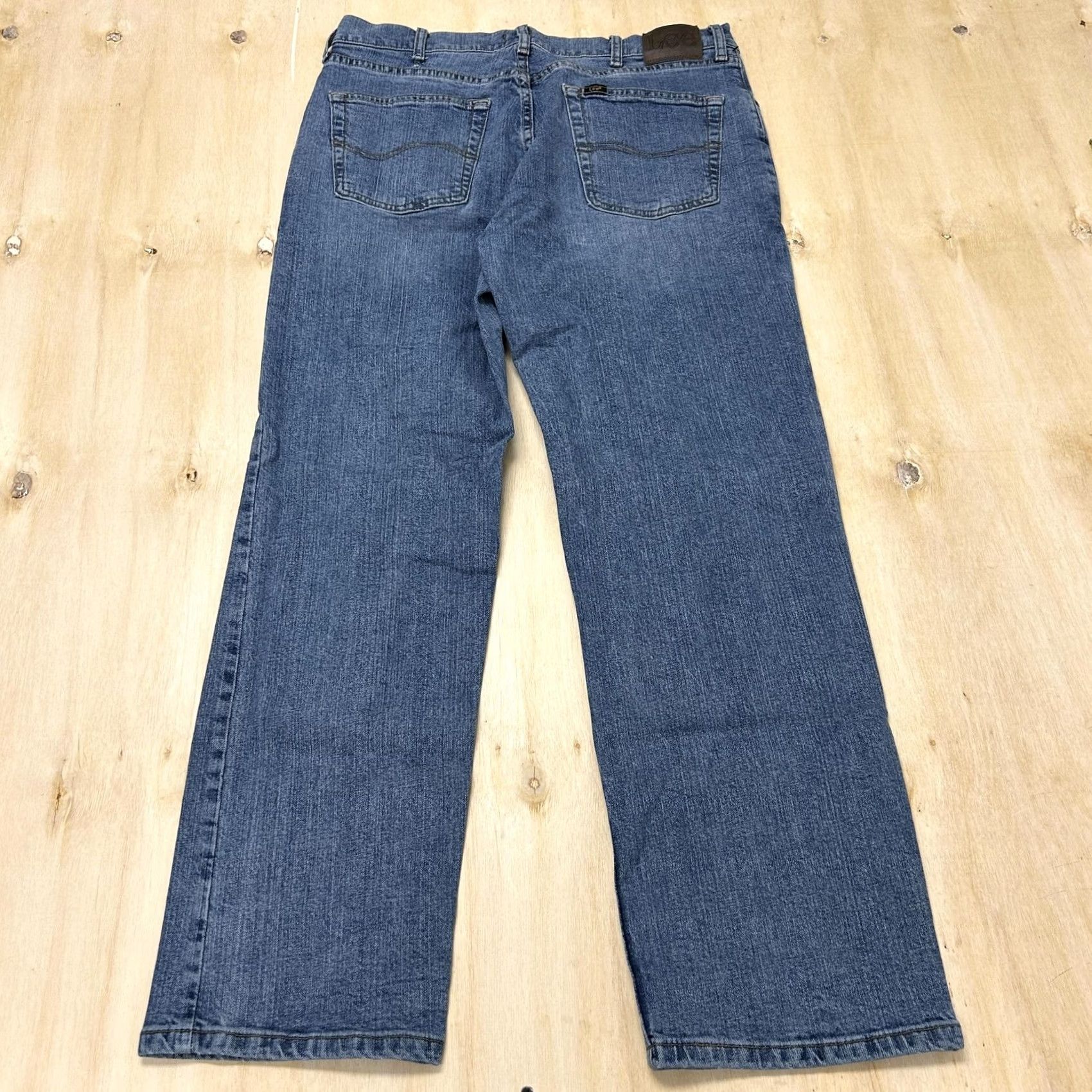 Lee Lee Mens Relaxed Fit Jeans Straight Stretch Denim Casual Blue Medium Wash 34x30 Size US 34 / EU 50 - 4 Thumbnail