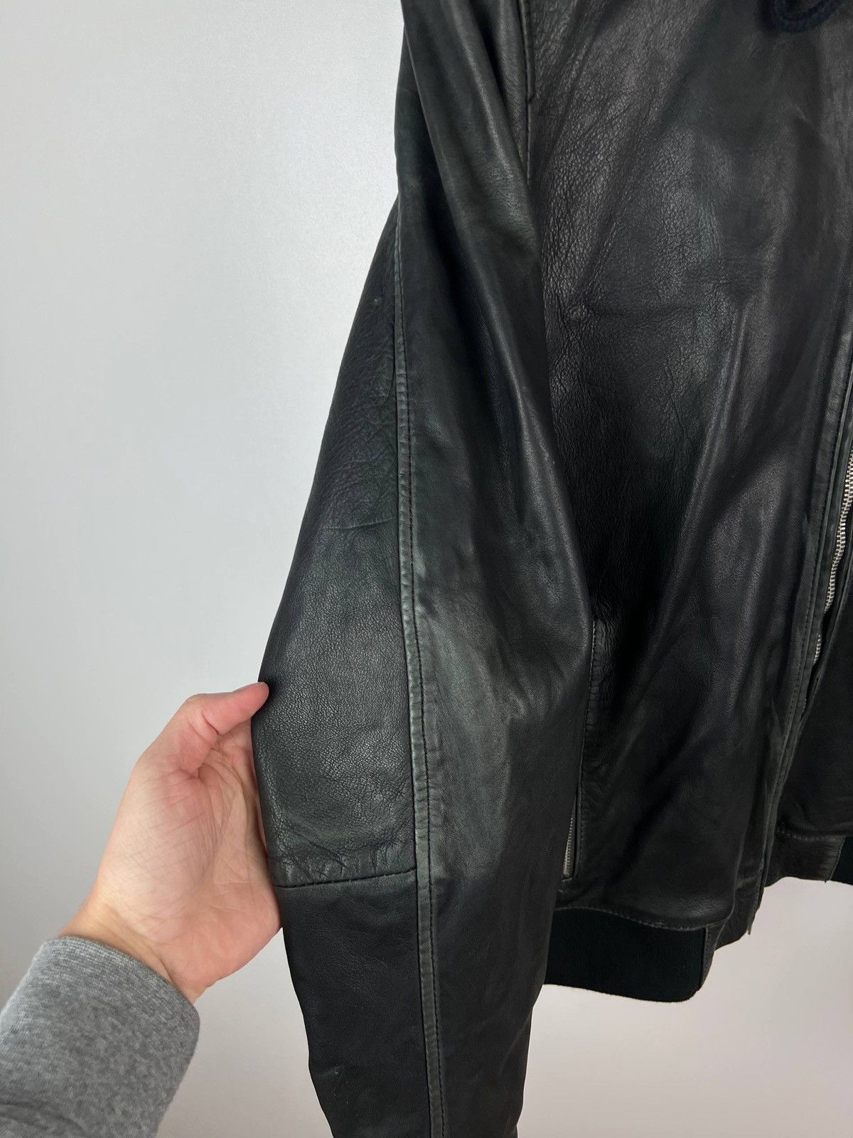 Allsaints Allsaints Abbot Bomber leather luxury size M Size US M / EU 48-50 / 2 - 13 Thumbnail