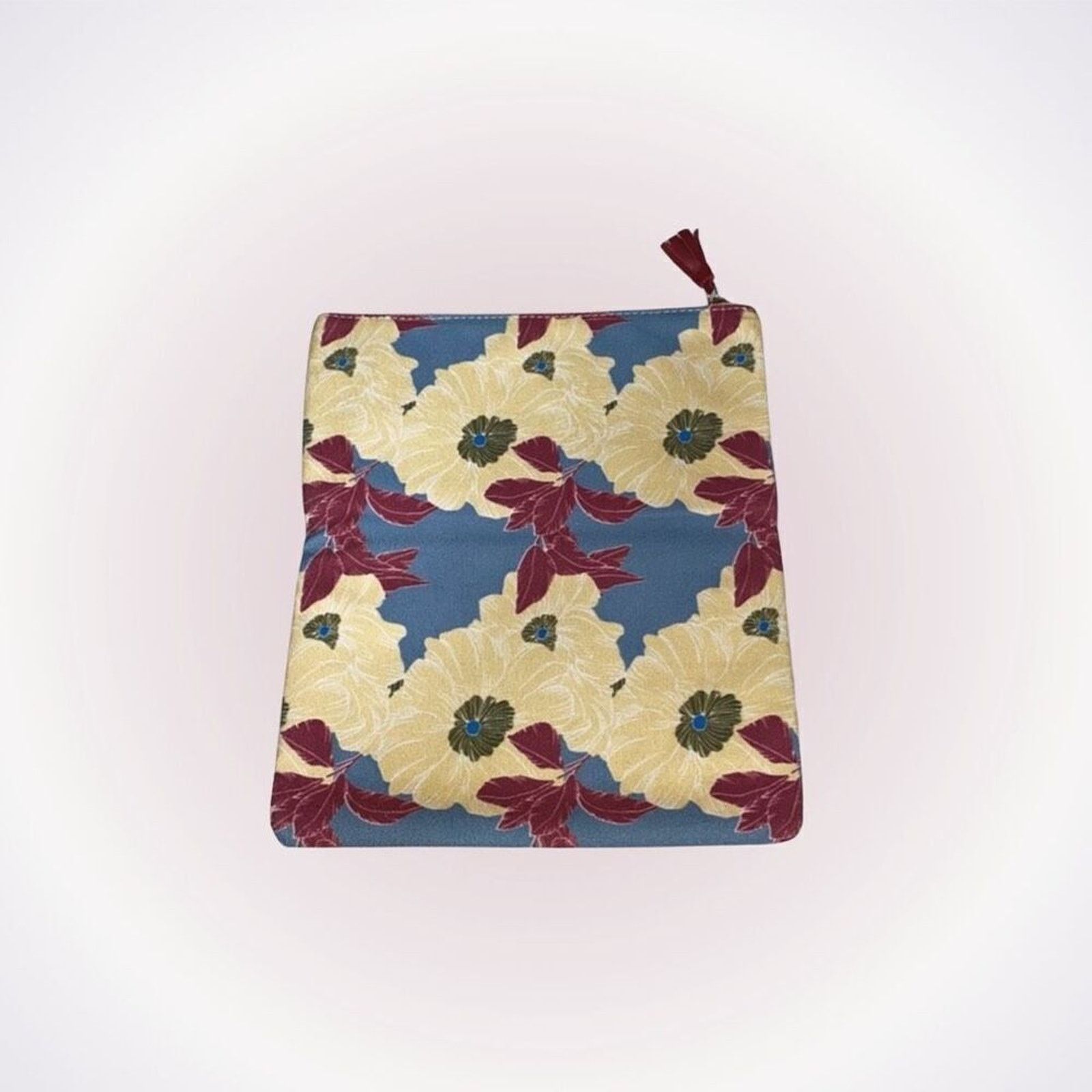 Other Chic Floral Print Fold-Over Clutch | Sz OS Size ONE SIZE - 1 Thumbnail
