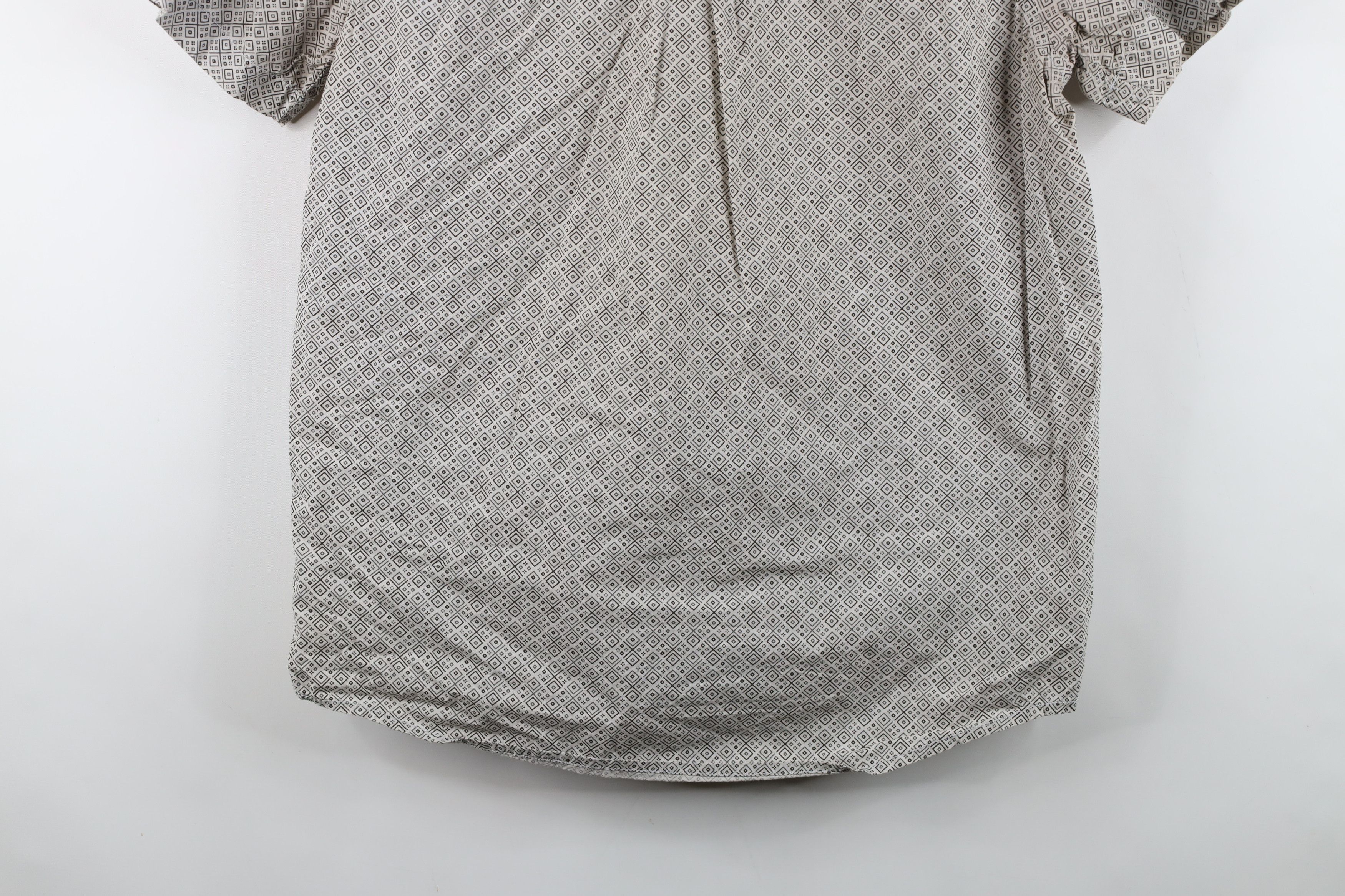 Prana prAna Geometric Diamond Short Sleeve Collared Button Shirt Size US M / EU 48-50 / 2 - 13 Thumbnail