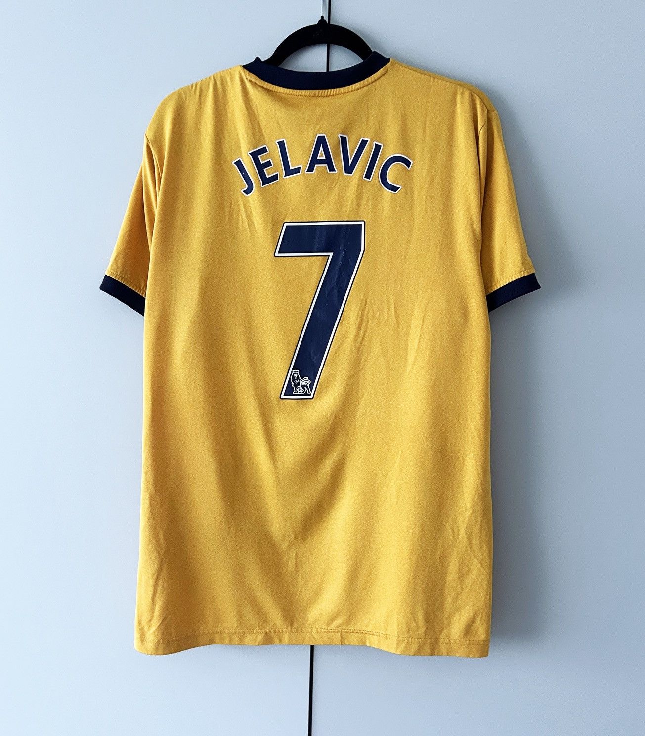 Le Coq Sportif Jersey Everton away 2011 2012 Le Coq Sportif #7 Jelavic Size US M / EU 48-50 / 2 - 1 Thumbnail