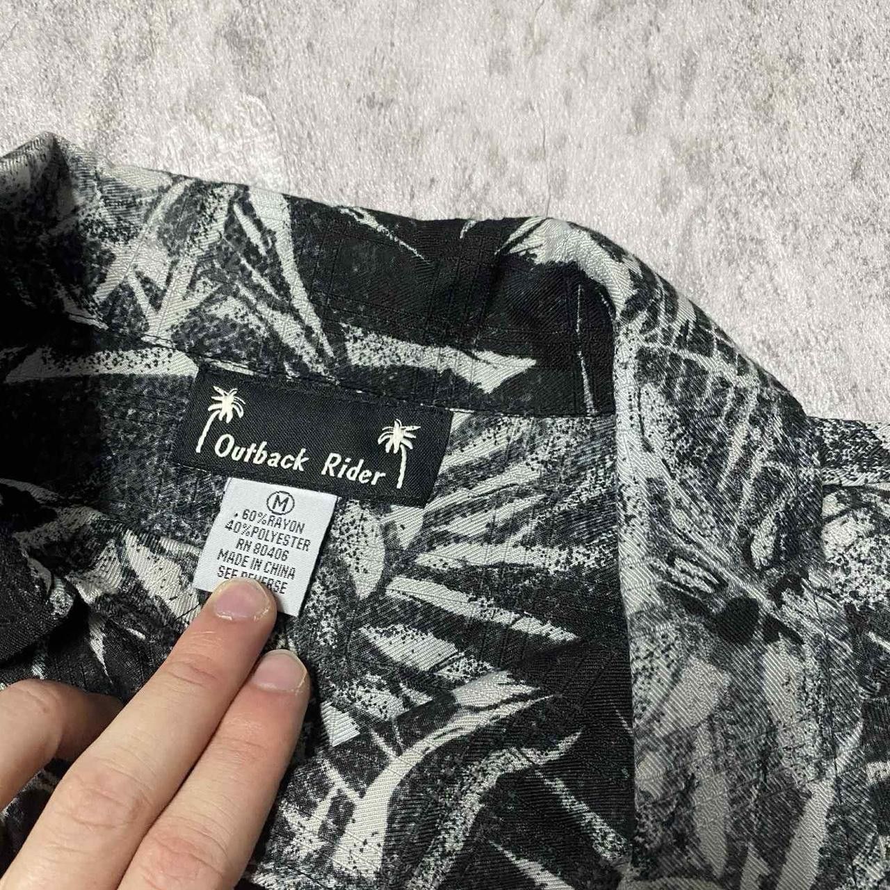 Other Black and white short sleeve button-up shirt Size US M / EU 48-50 / 2 - 3 Thumbnail