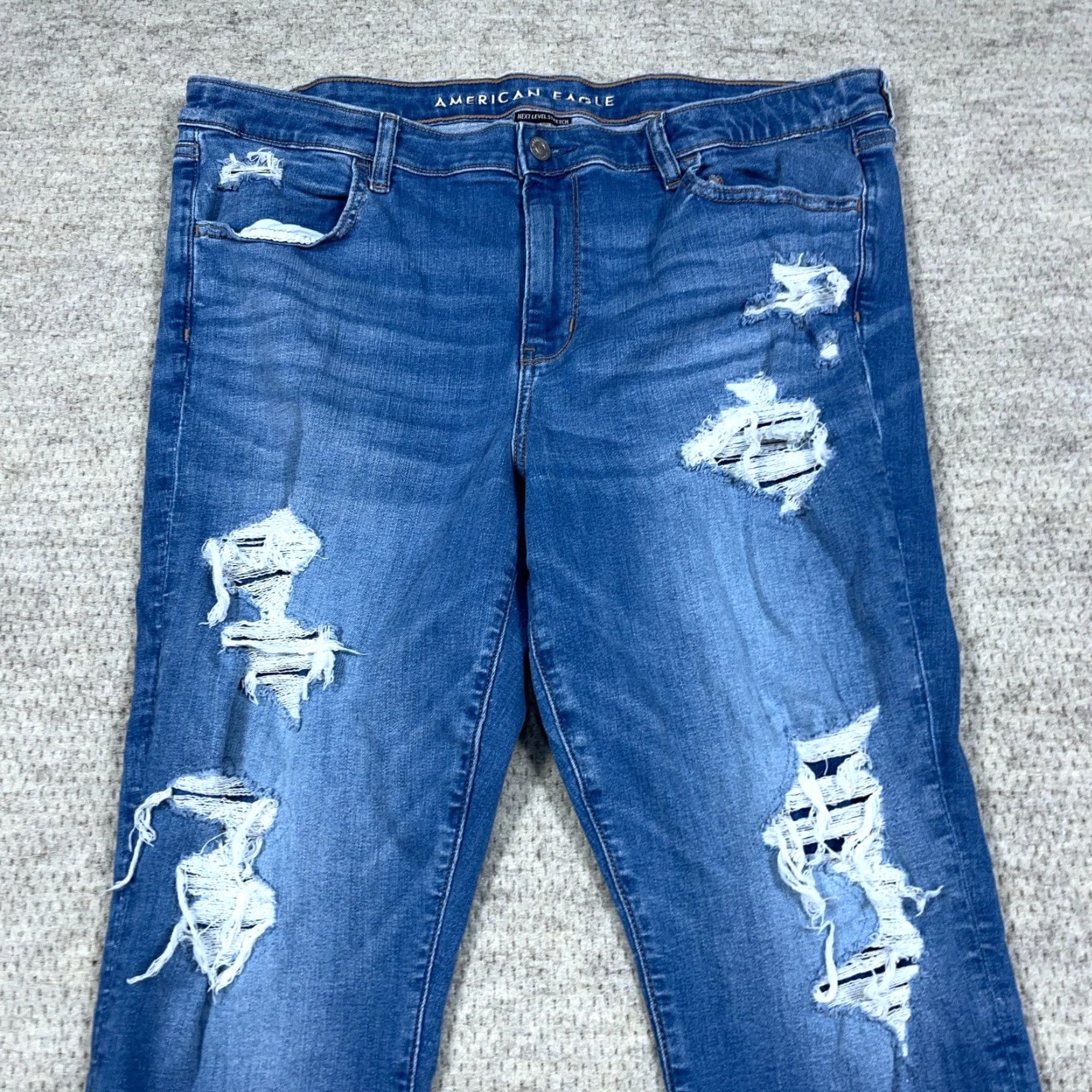 American Eagle Outfitters American Eagle Jeans Women 18 High Rise Jegging Med Wash Distressed Blue 90s Style Mens? Size 40" / US 18 - 4 Thumbnail