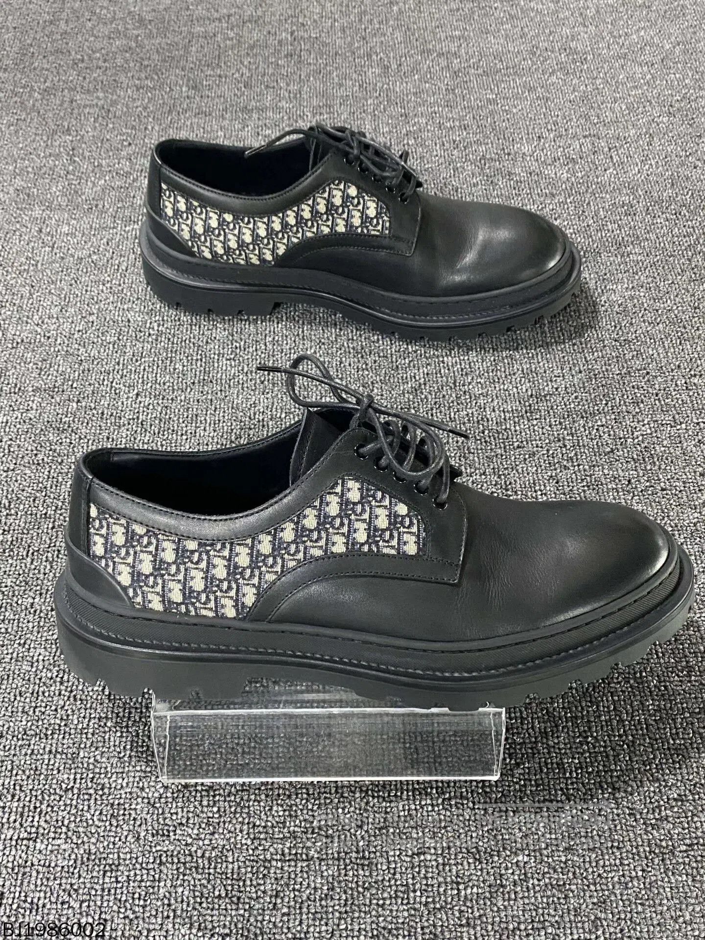 Dior dior patterned leather shoes with replacement laces. Size US 9 / EU 42 - 2 Thumbnail