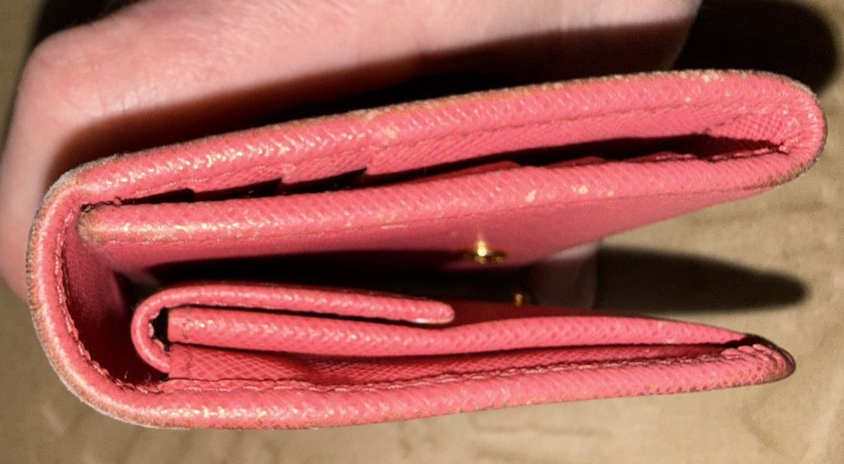 Prada Prada Pink Saffiano tri-fold leather wallet w/ Gold Badge! Size ONE SIZE - 22 Thumbnail