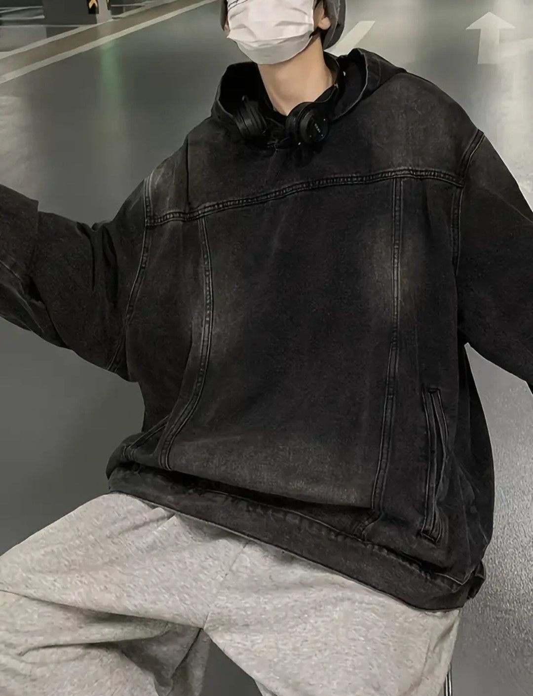 Japanese Brand × Vintage Y2K Oversized Hood Distressed Denim Pockets Hoodie Size US L / EU 52-54 / 3 - 4 Thumbnail