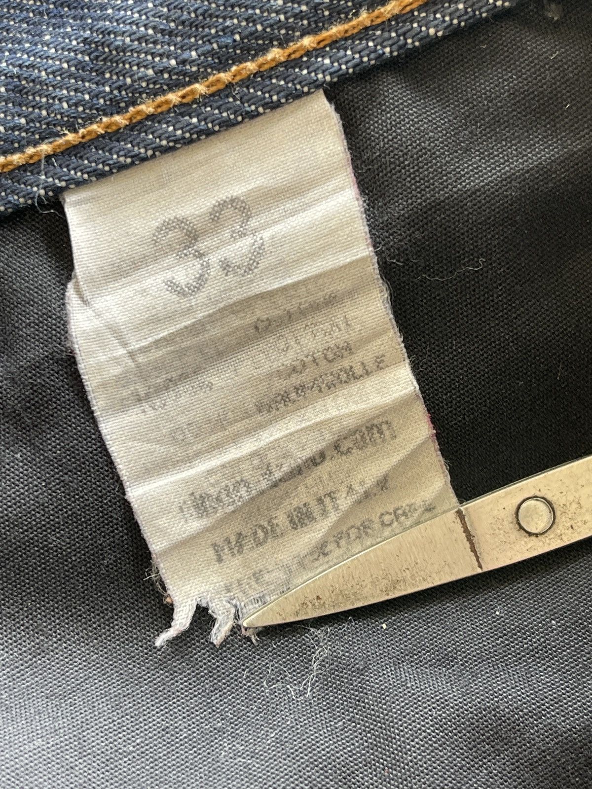 Vintage Ring Milano Distressed Waxed Denim Size US 33 - 12 Thumbnail