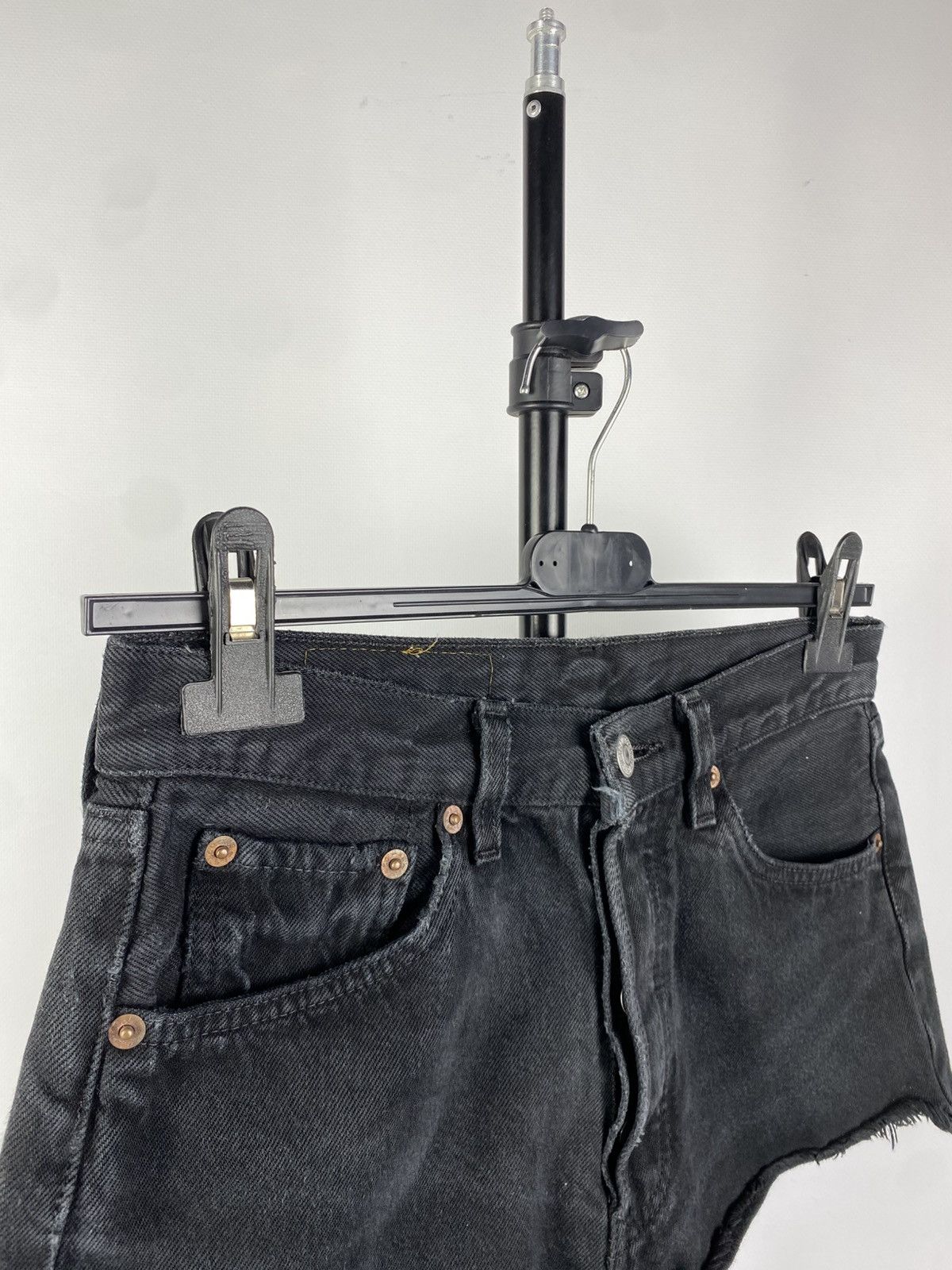 Levi's Vintage Clothing × Vintage Vintage 90s Levi’s Y2K Women’s Denim Shorts Size 28" / US 6 / IT 42 - 2 Thumbnail