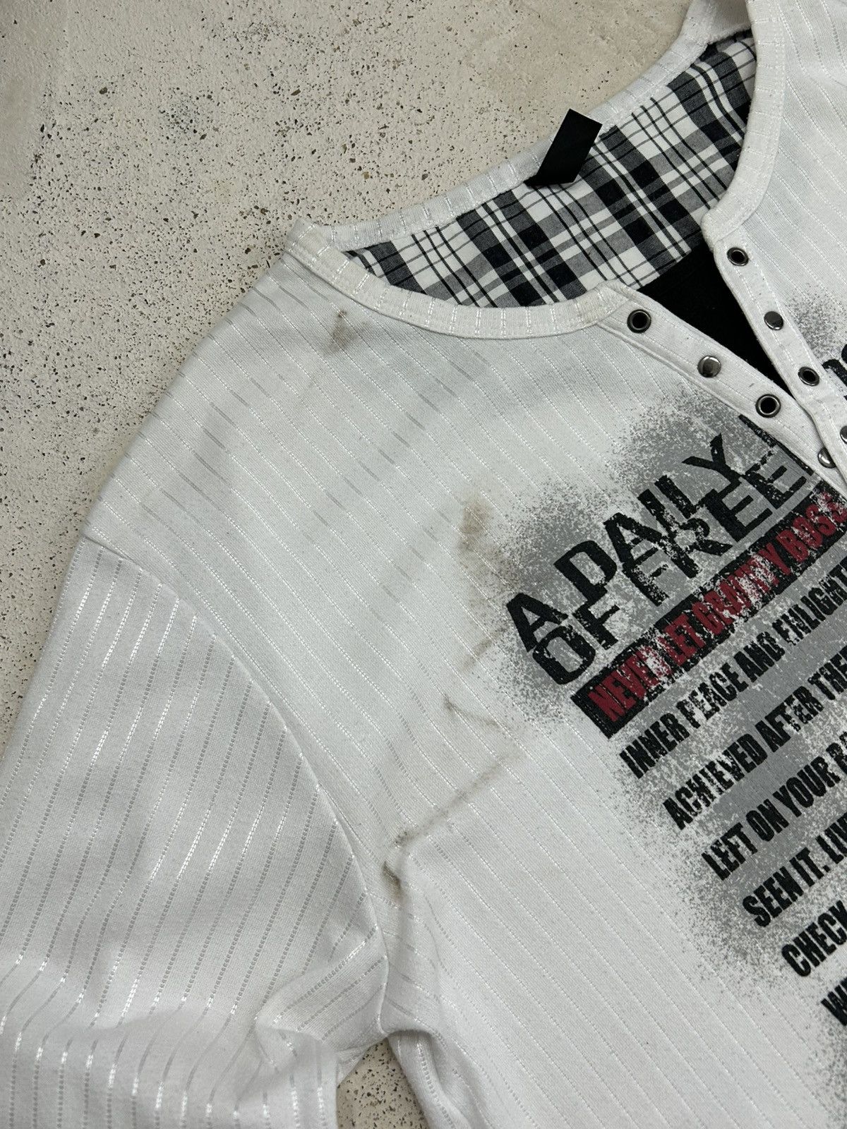 Designer × Japanese Brand Airwalk L/Sleeve Graphic Henley GrungeSkater Boardwear Style Size US L / EU 52-54 / 3 - 8 Thumbnail