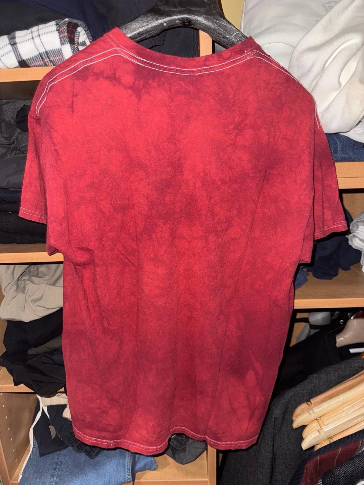 The Mountain The Mountain Red Tie Dye Four Wolves Shirt Size L Rare Y2K Size US L / EU 52-54 / 3 - 6 Thumbnail