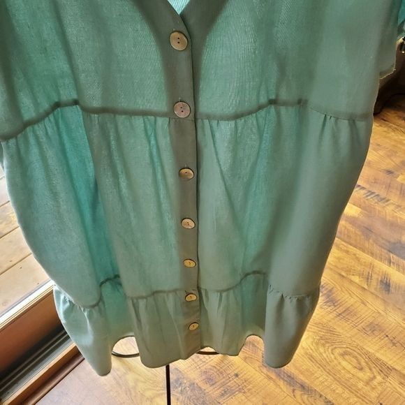 Designer Arianna by Howard's Short Sleeve Vneck Full Button Tiered Sz Size L / US 10 / IT 46 - 6 Thumbnail