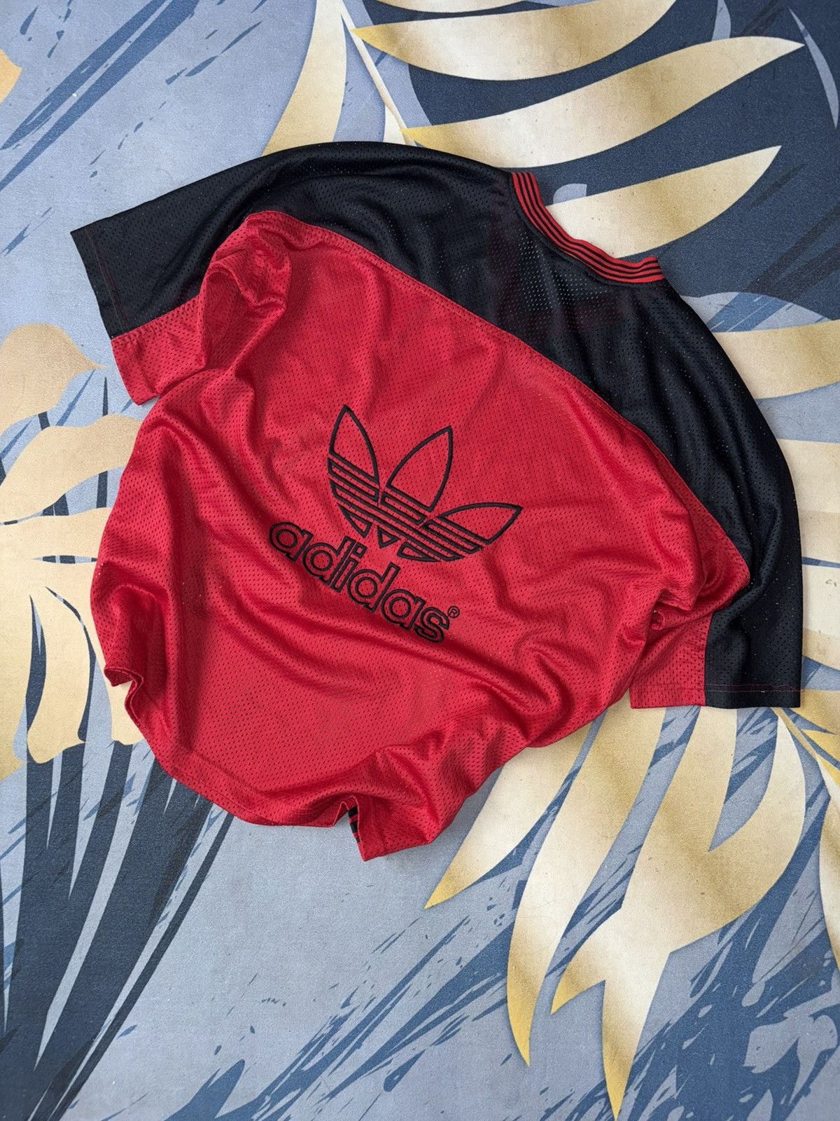 Adidas Vintage Adidas Mesh Jersey Red Black Y2K Size US L / EU 52-54 / 3 - 3 Thumbnail
