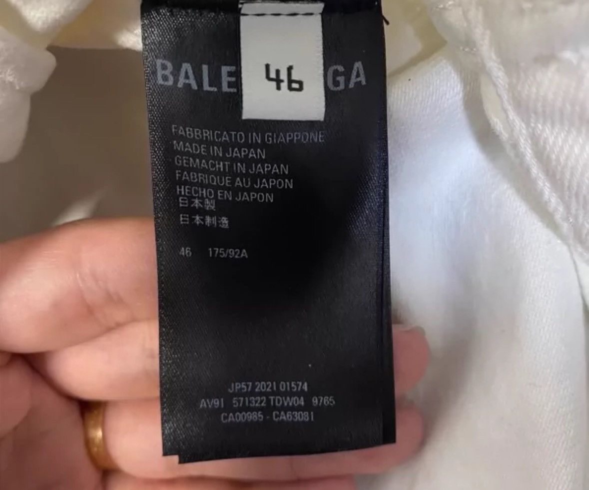 Balenciaga Balenciaga back logo white denim jacket2412-Nextarrow Size US S / EU 44-46 / 1 - 4 Thumbnail