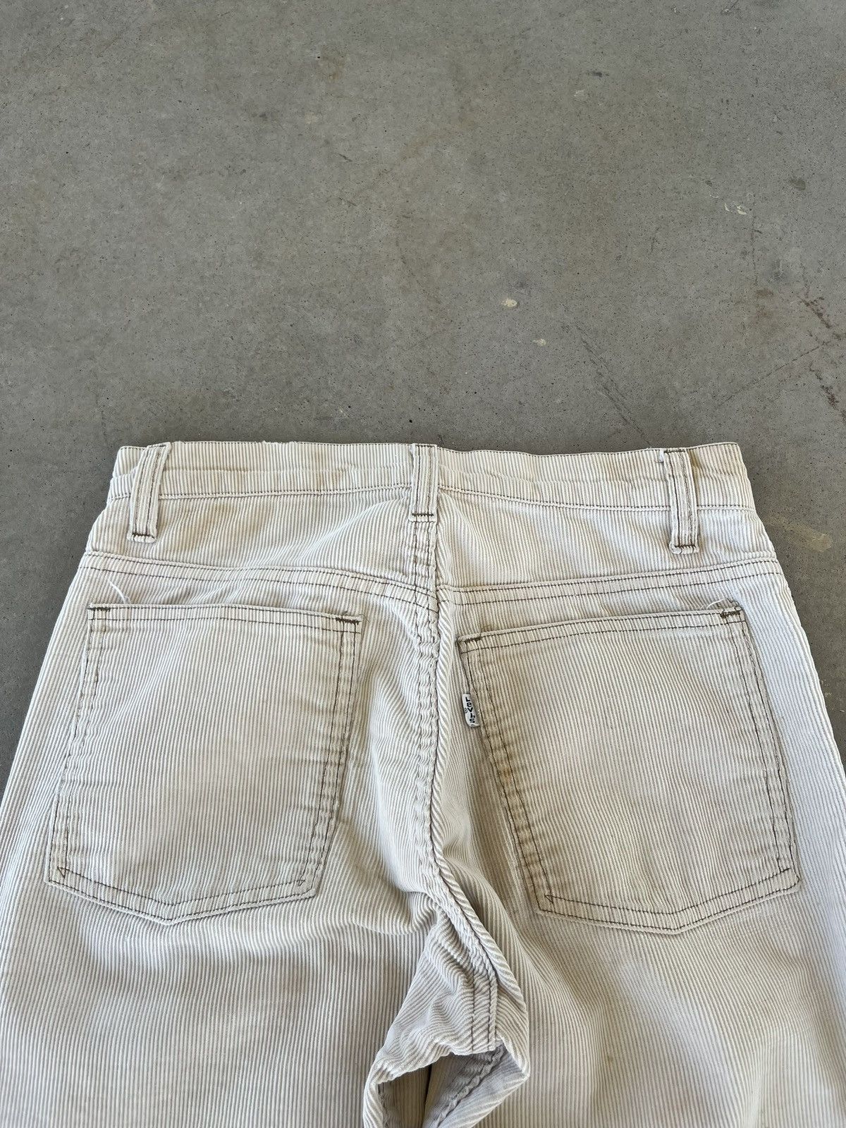 Levi's × Vintage Vintage 80’s Faded Levi’s Corduroy Flared Pants Size US 27 - 3 Thumbnail