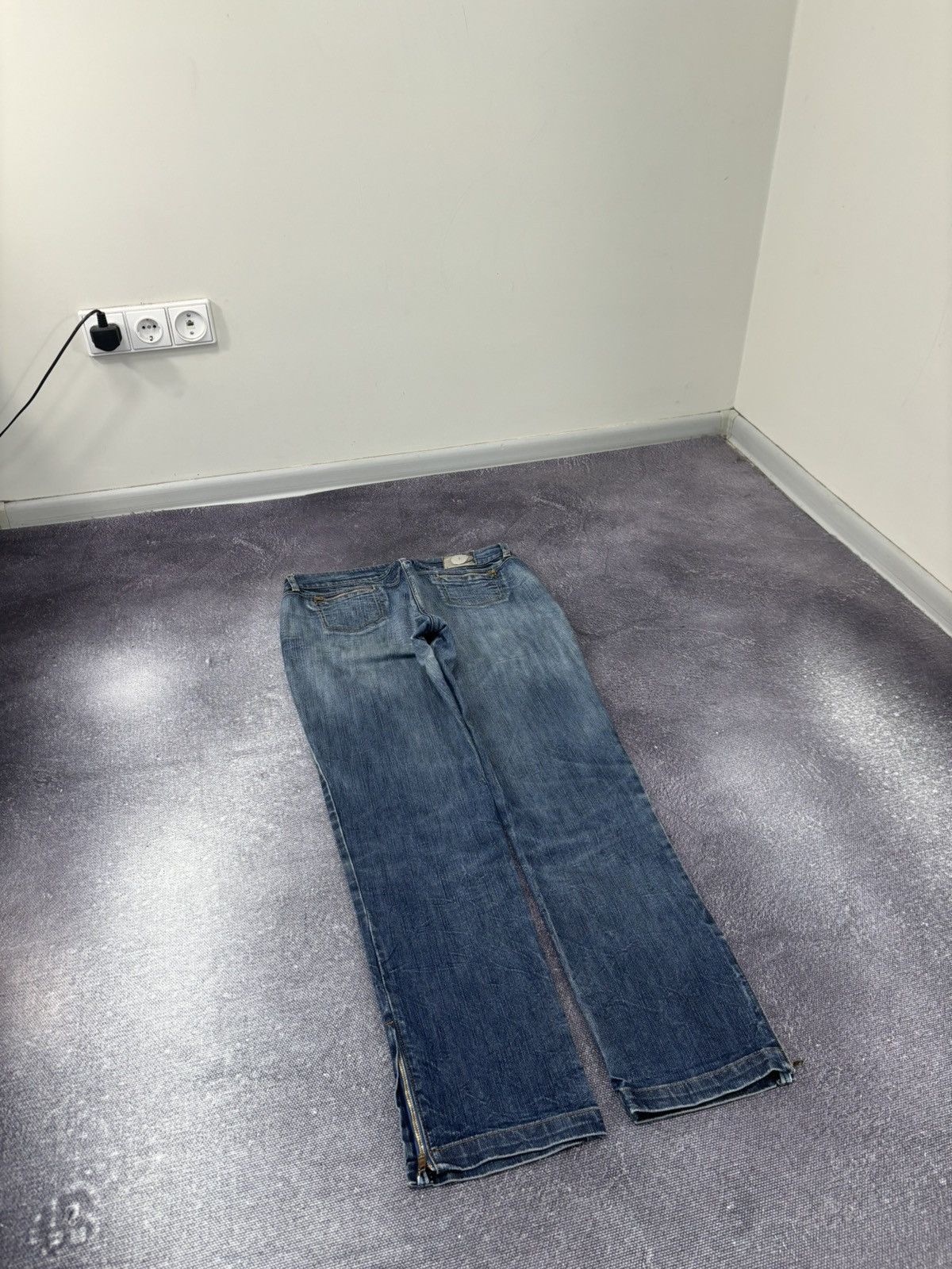 Trussardi Vintage Trussardi Women’s Bottoms Zip Faded Blue Denim Jeans Size 31" - 15 Thumbnail