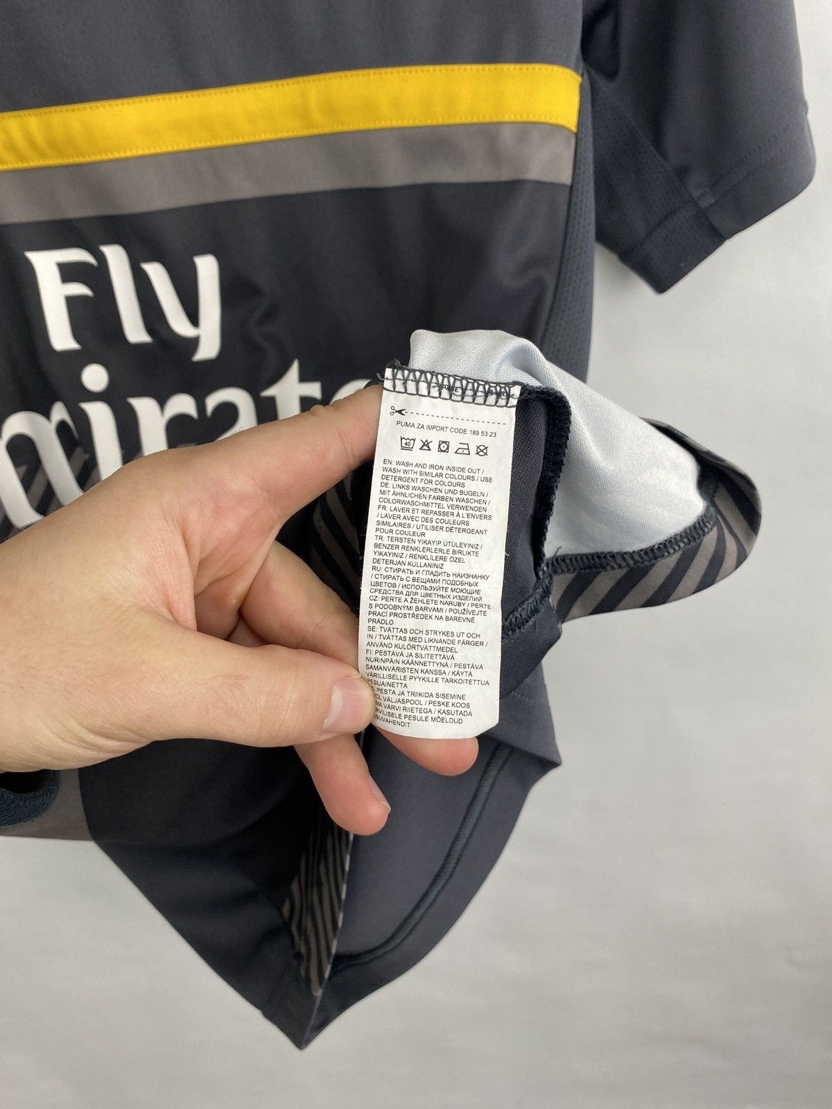 Puma Y2K Arsenal Puma Soccer Jersey Blokecore Rare Retro Hype Size US M / EU 48-50 / 2 - 8 Thumbnail