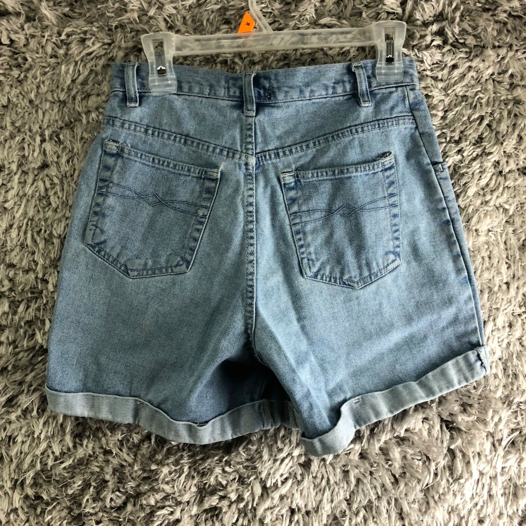 Faded Glory Faded Glory Bermuda Blue Jean Shorts Womens Size 10 Mid Rise Cuffed 28" Waist Denim Shorts Ladies Regular Fit Casual Size 28" / US 6 / IT 42 - 4 Thumbnail
