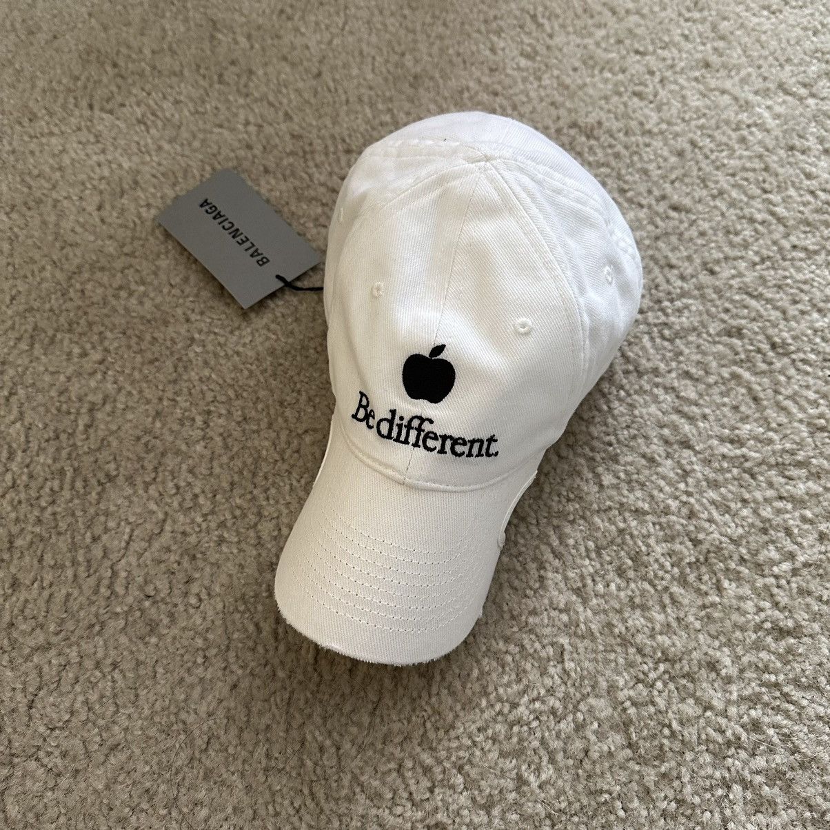 image of Balenciaga Apple Be Different Cap White, Men's
