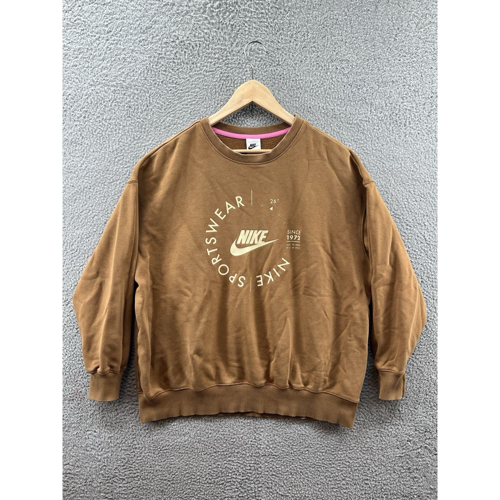 Nike Nike Sports Utility Fleece Oversized Brown Crew FD4234-270 Size M / US 6-8 / IT 42-44 - 1 Thumbnail