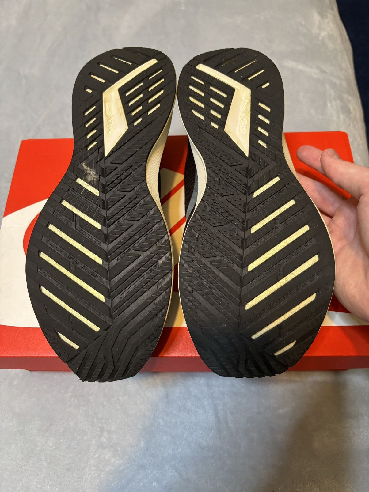 Brooks Brooks Levitate 4 Black White Size 9.5 Size US 9.5 / EU 42-43 - 6 Thumbnail
