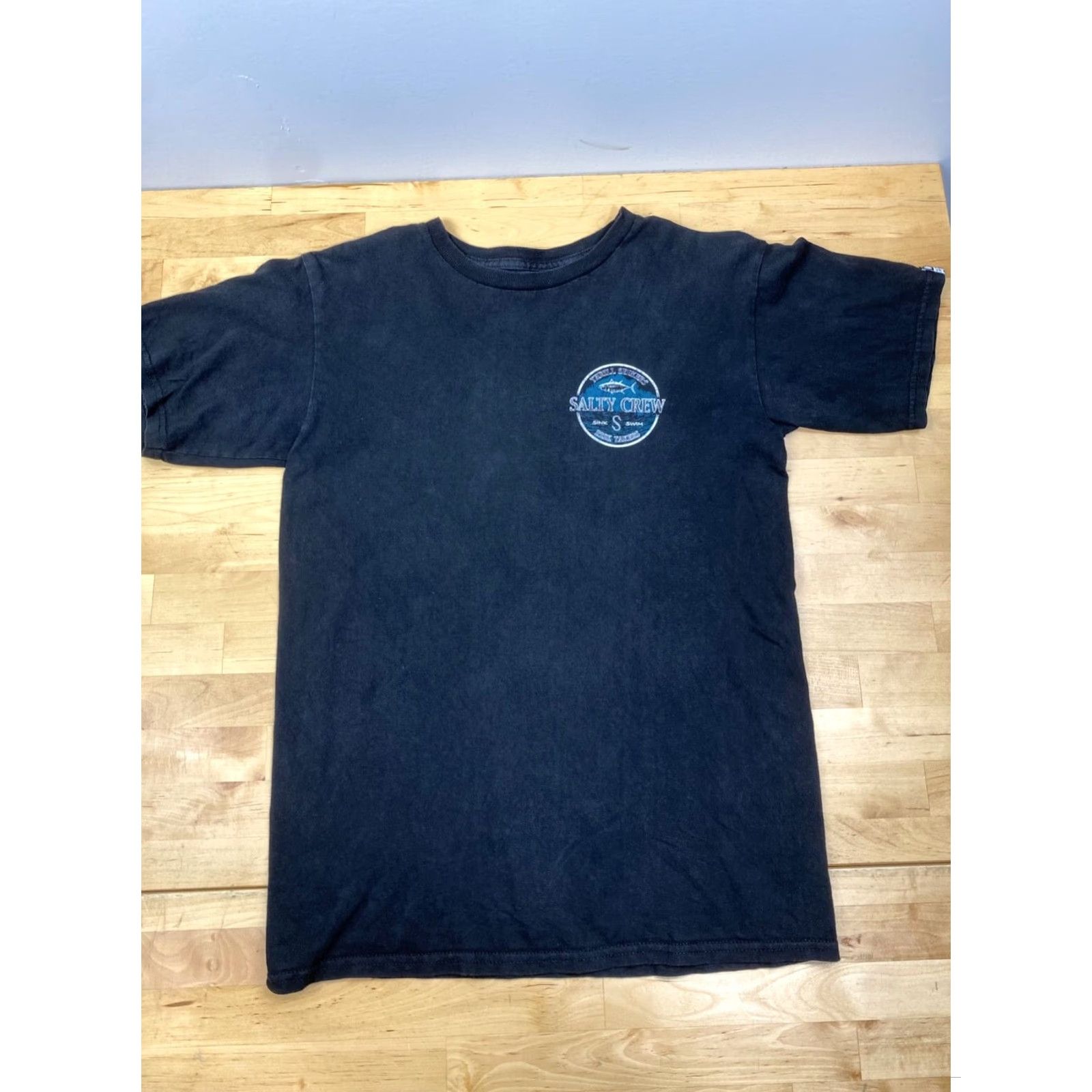 Vintage Salty Crew T-Shirt Small Black Crew Neck Men Fish Shirt Dirt? Rot? Size US S / EU 44-46 / 1 - 2 Thumbnail